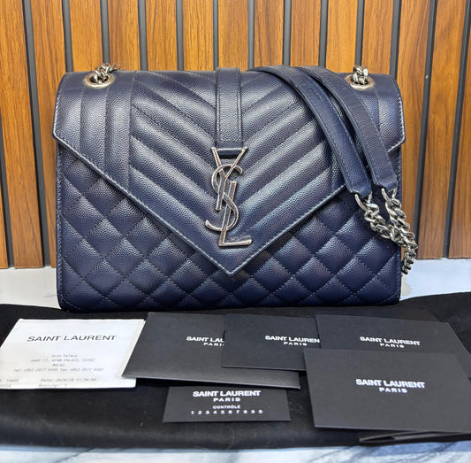 YsL Envelope Medium Chevron Bleu Fonce SHW 2018