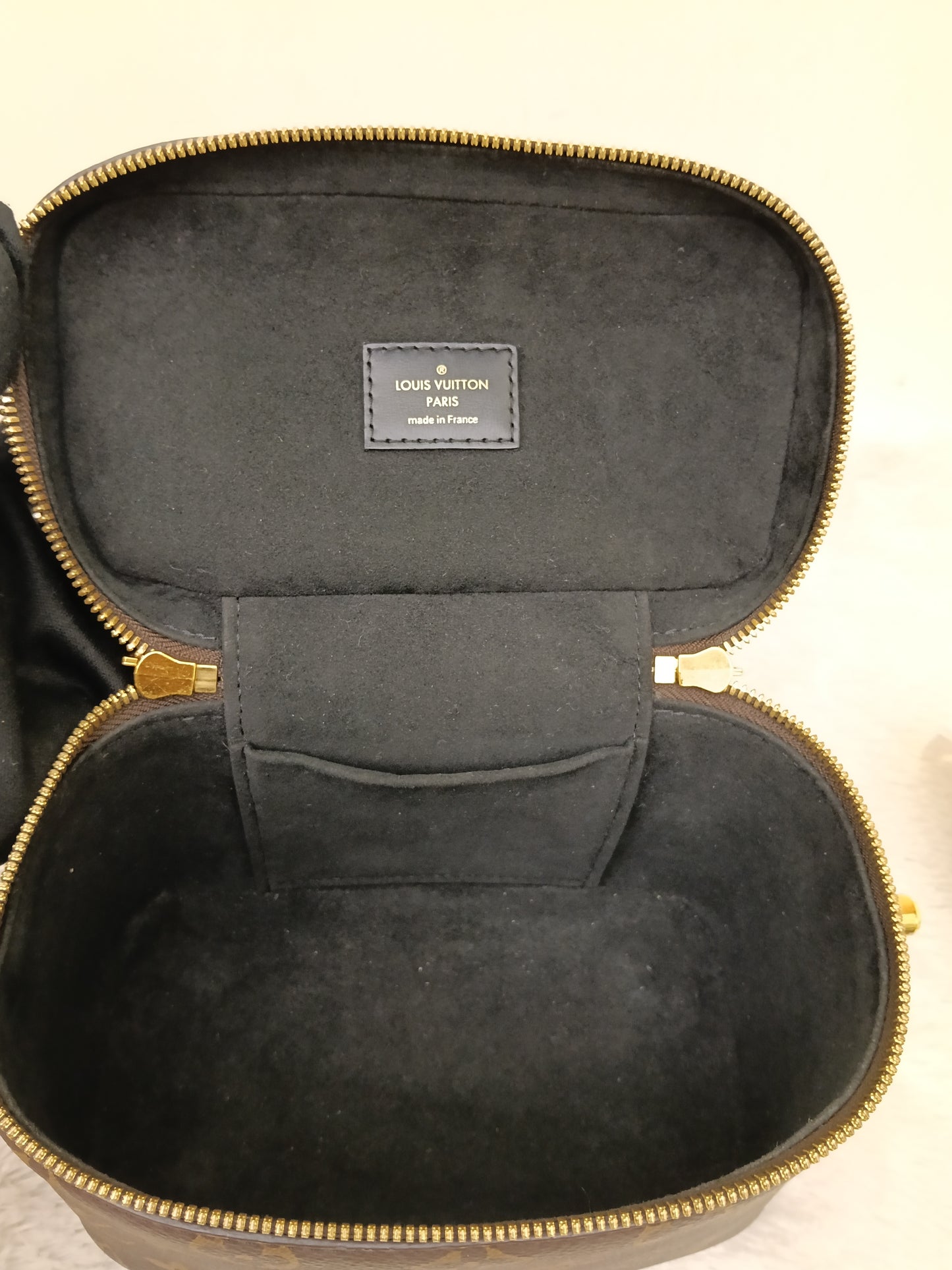 LV Vanity PM Monogram Reverse (CHIP)