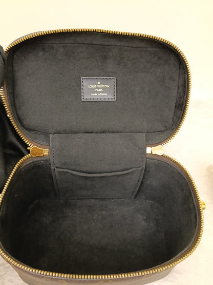 LV Vanity PM Monogram Reverse (CHIP)