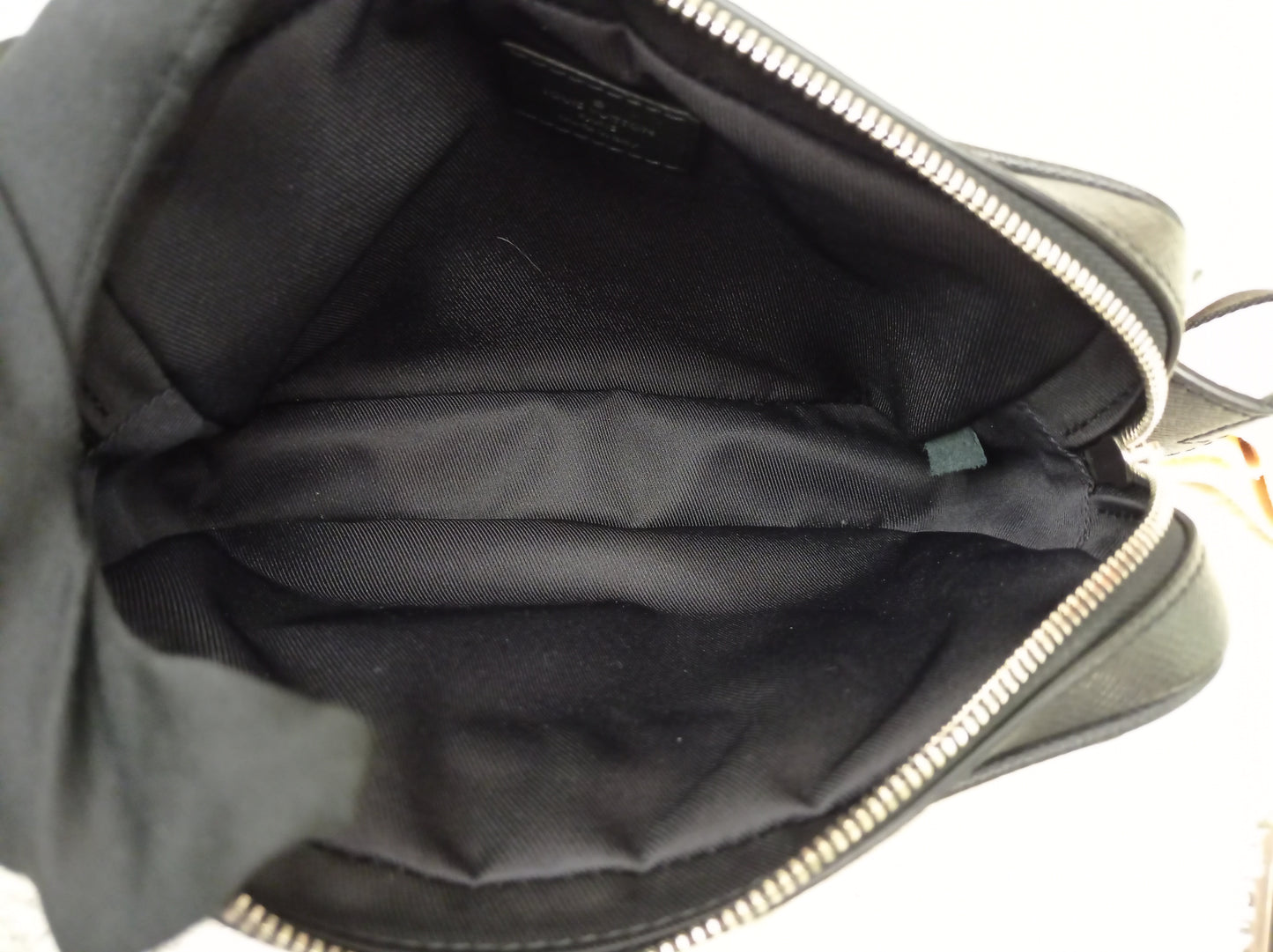 LV Outdoor Bumbag Taigarama Monogram Noir 2019