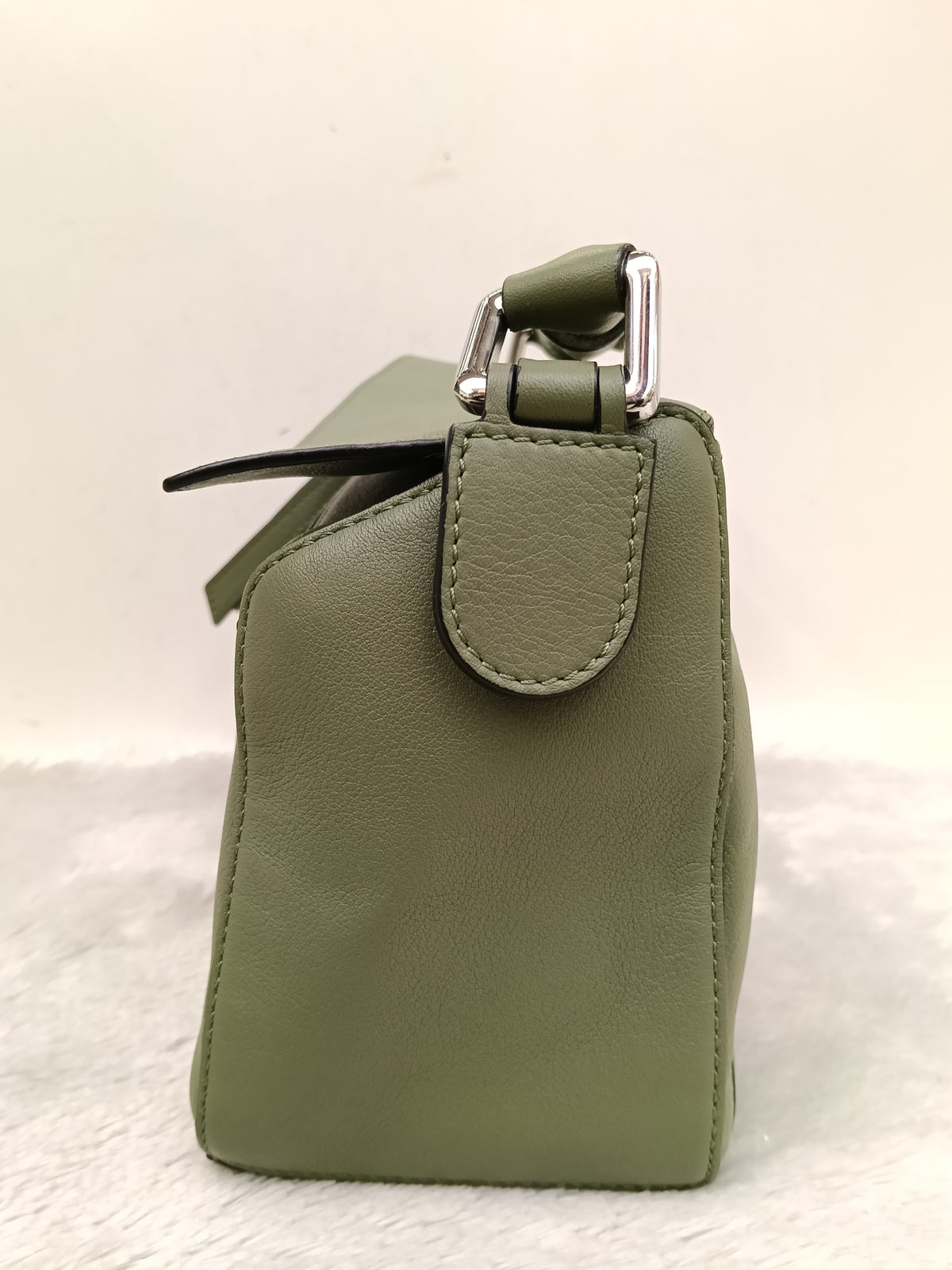 Loewe Puzzle Small Calfskin Avocado SHW 2020