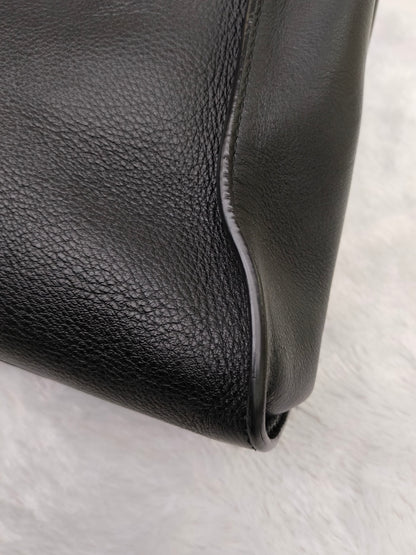 Fendi Peekaboo Reguler Black GHW
