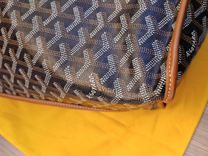 Goyard St Louis PM Black Tan SHW 2023
With pocket, db