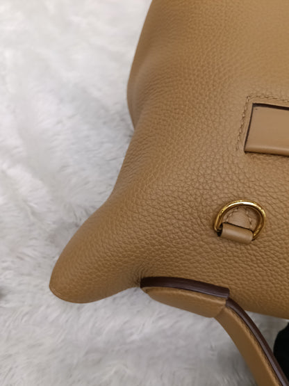 Hermes 2424 29 Togo Biscuit Alezan GHW #Z