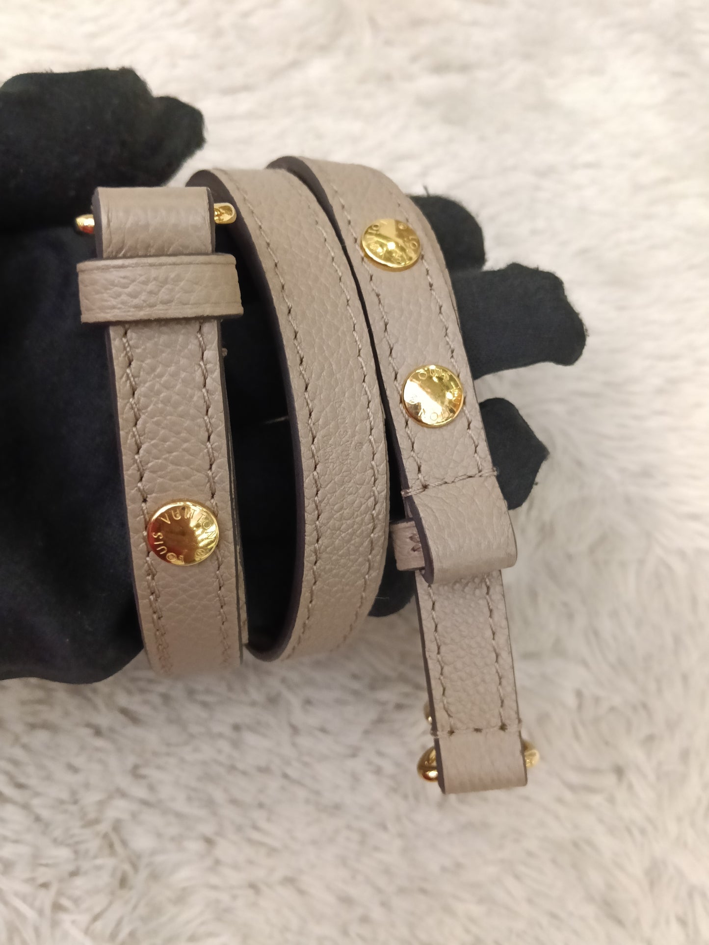 LV Neo Noe MM Monogram Empreinte Tourterelle Creme (CHIP)