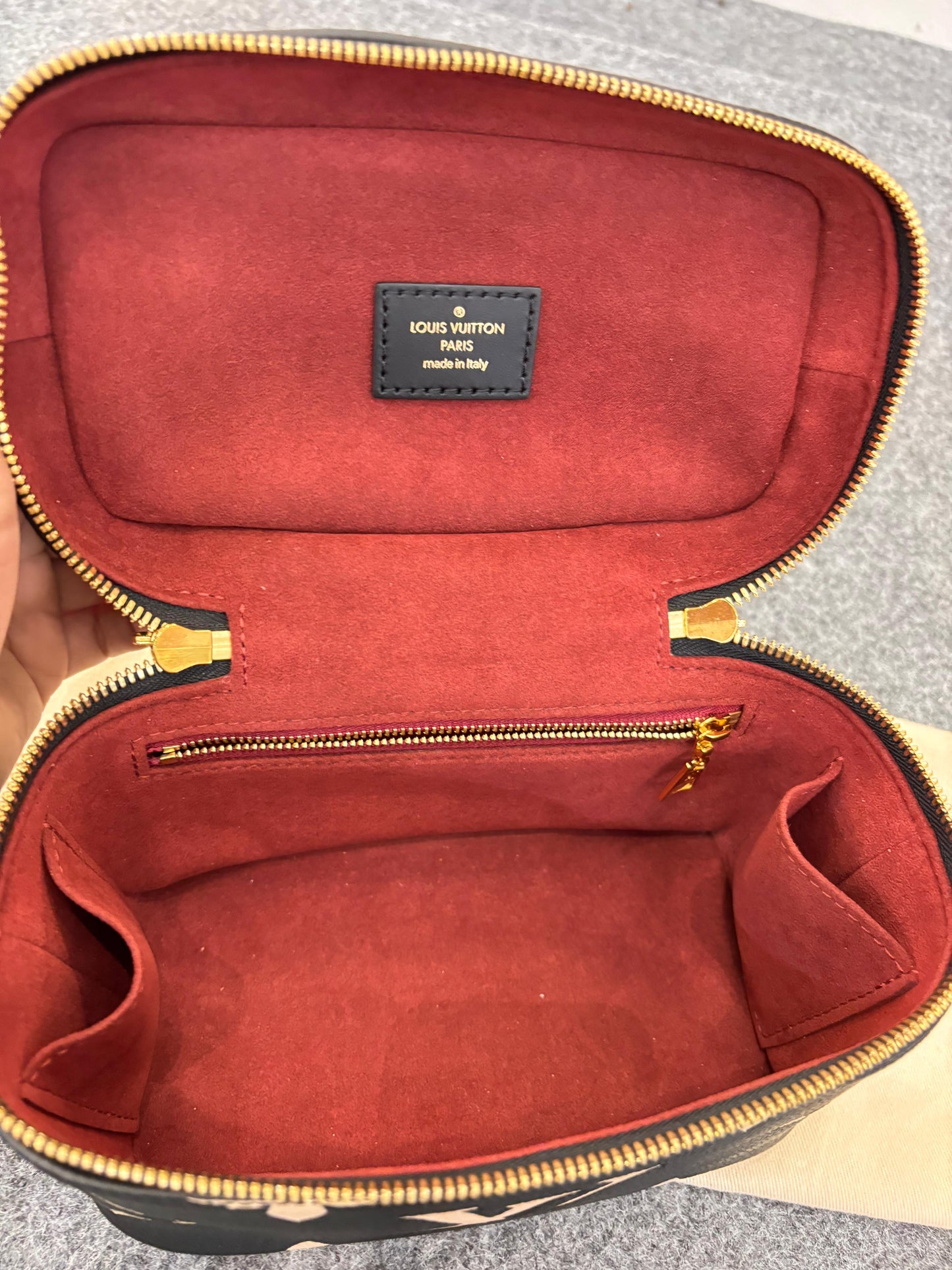 LV Vanity NV Monogram Empreinte Noir Beige (CHIP)