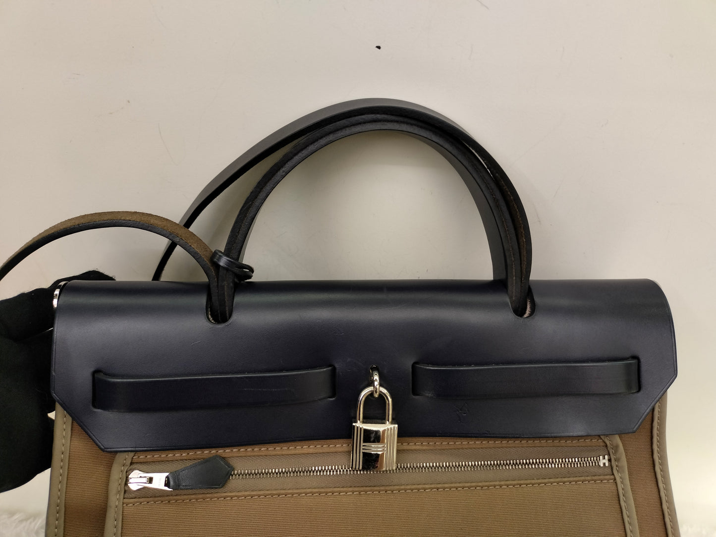 HB31 Zip Canvas Etoupe Flap Bleu Indigo PHW #C