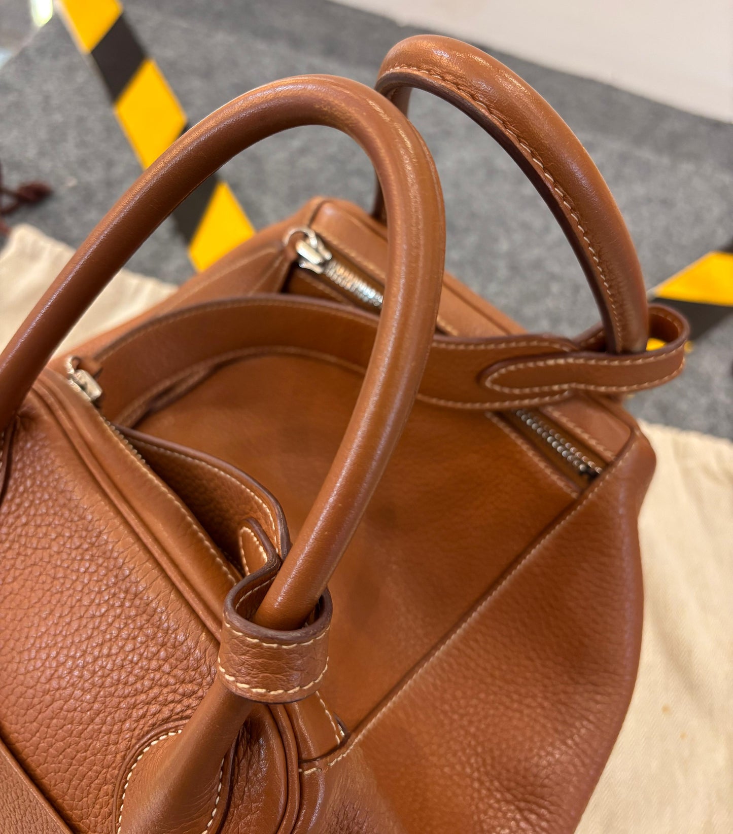 Lindy 30 Clem Gold PHW #Q square