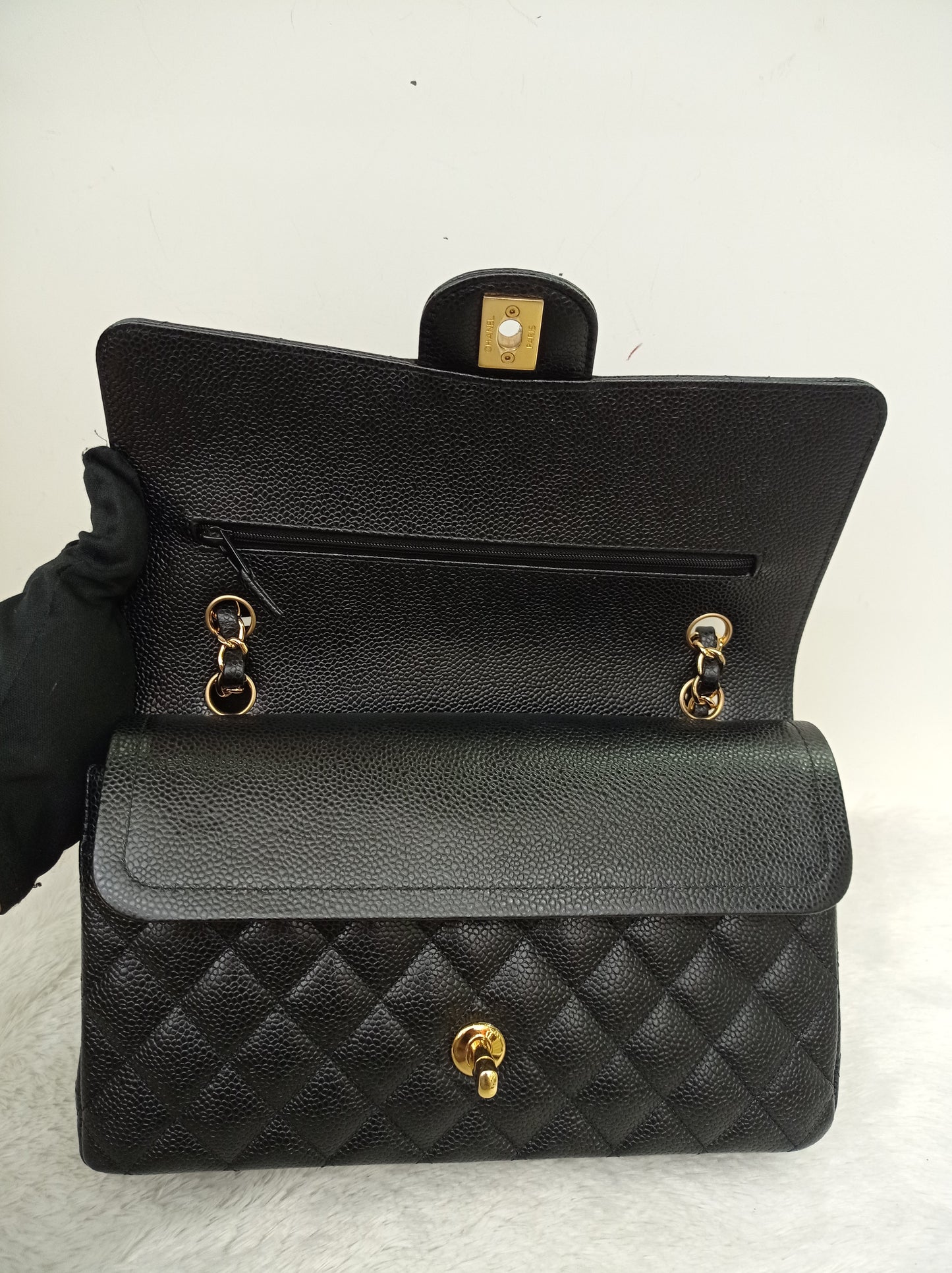 Chanel Medium Caviar Black GHW DF (CHIP)