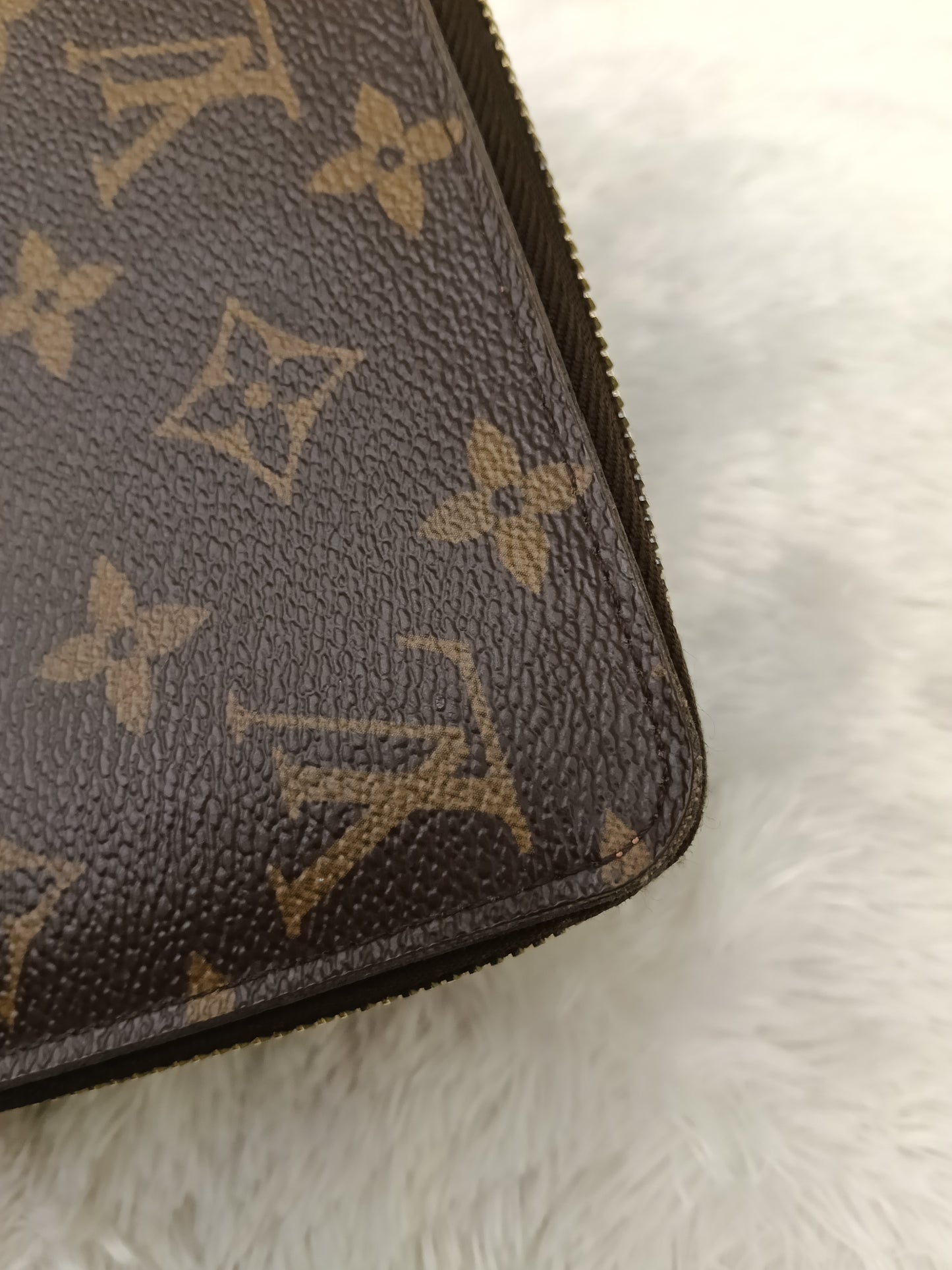 LV Zippy Wallet Monogram Lovely Bird