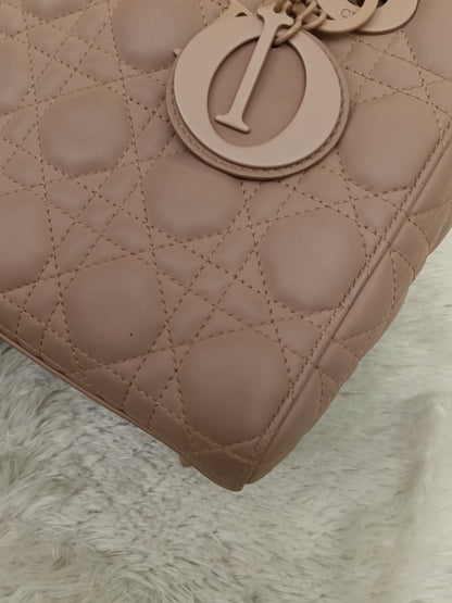Lady Dior Small Ultra Matte Nude Blush 2020