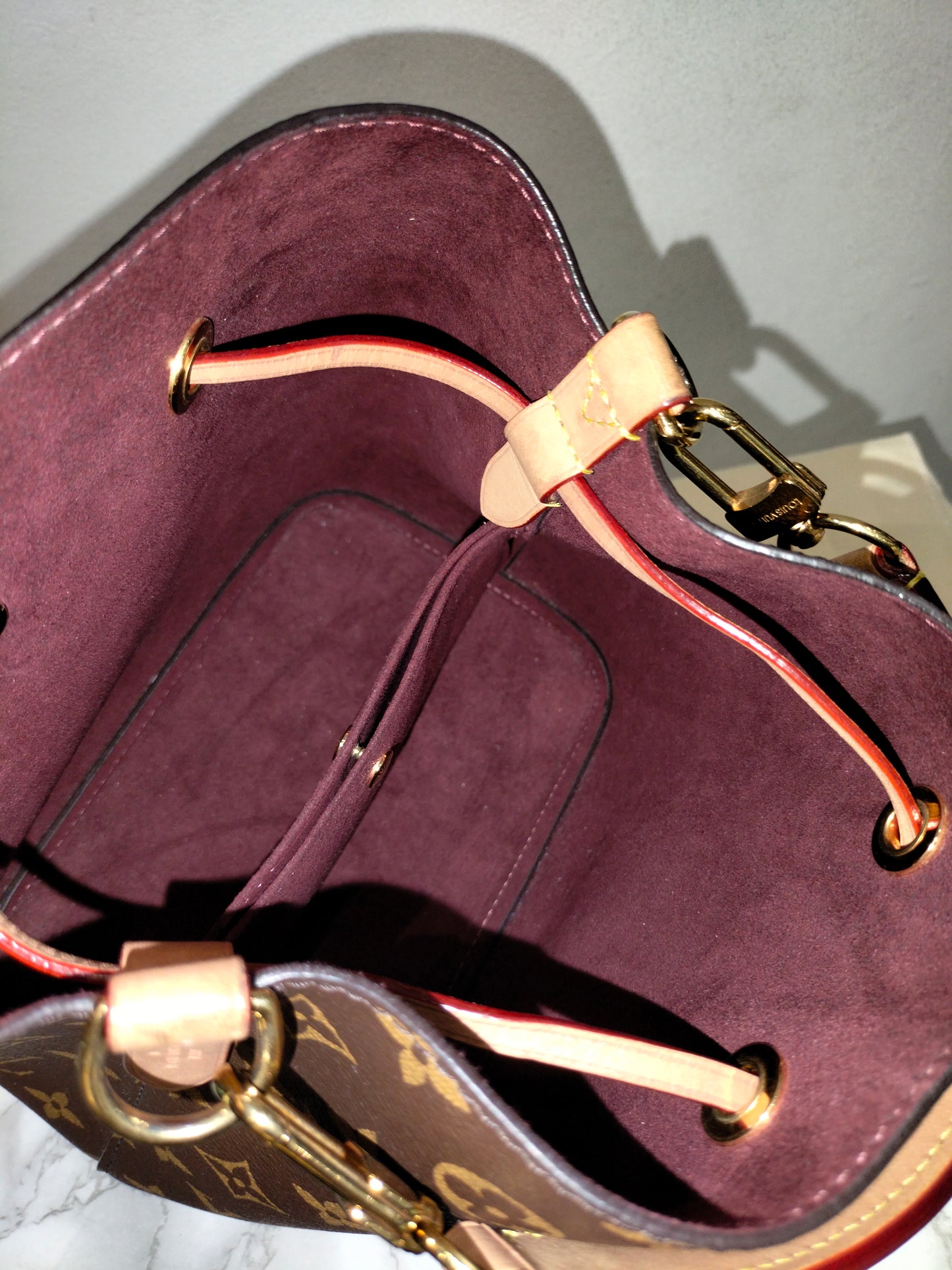 LV Neo Noe BB Monogram 2023 (CHIP)