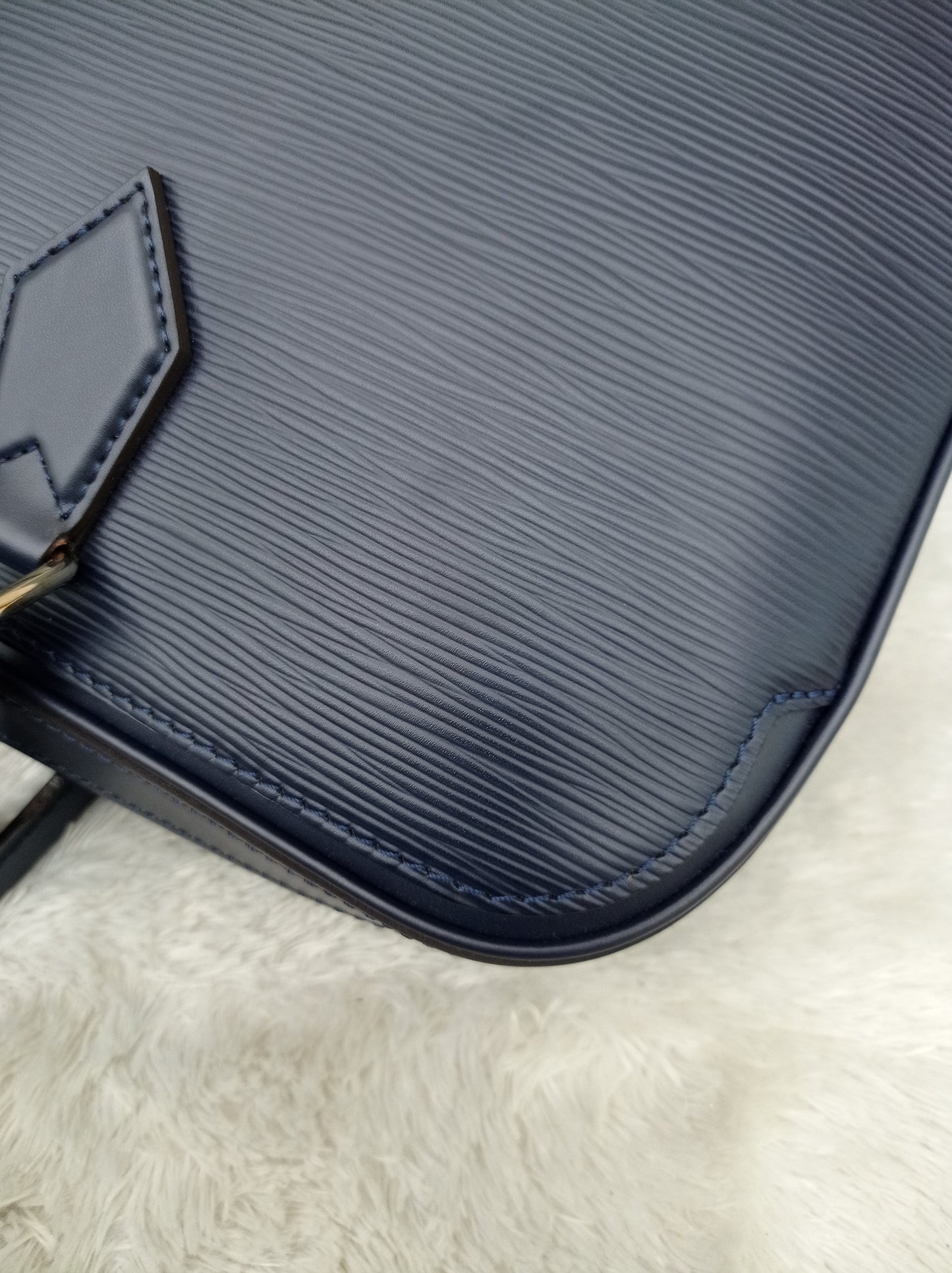 LV Dandy MM Epi Blue Marine 2017