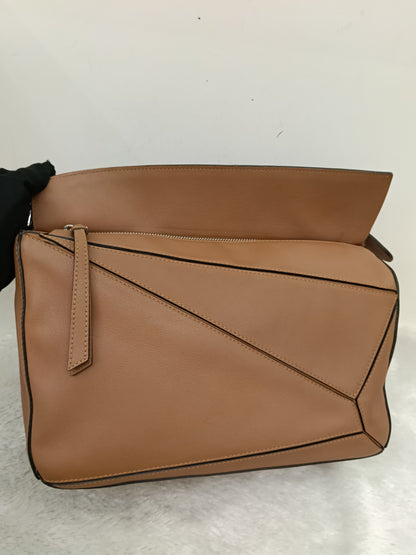 Loewe Puzzle Medium Calfskin Tan SHW 2017