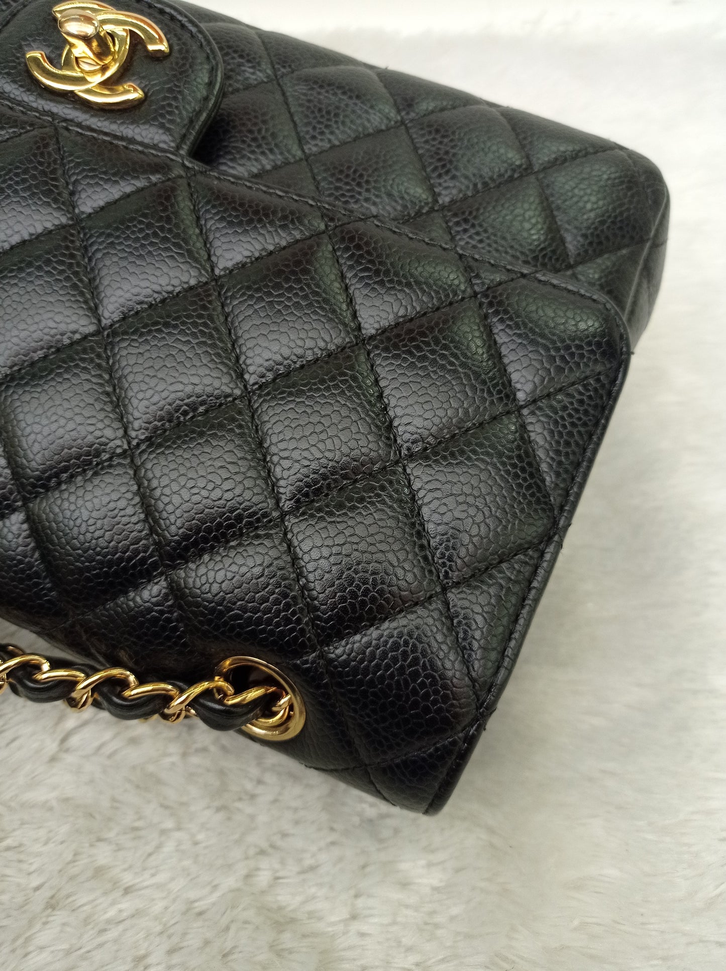 Chanel Medium Caviar Black GHW DF #21