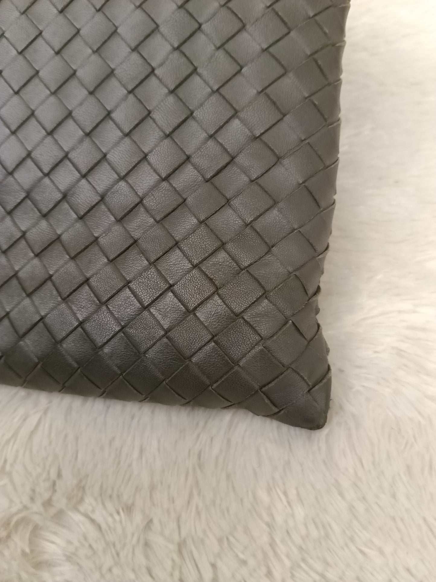 Bottega Veneta Pouch Billeto Grey RHW 2018