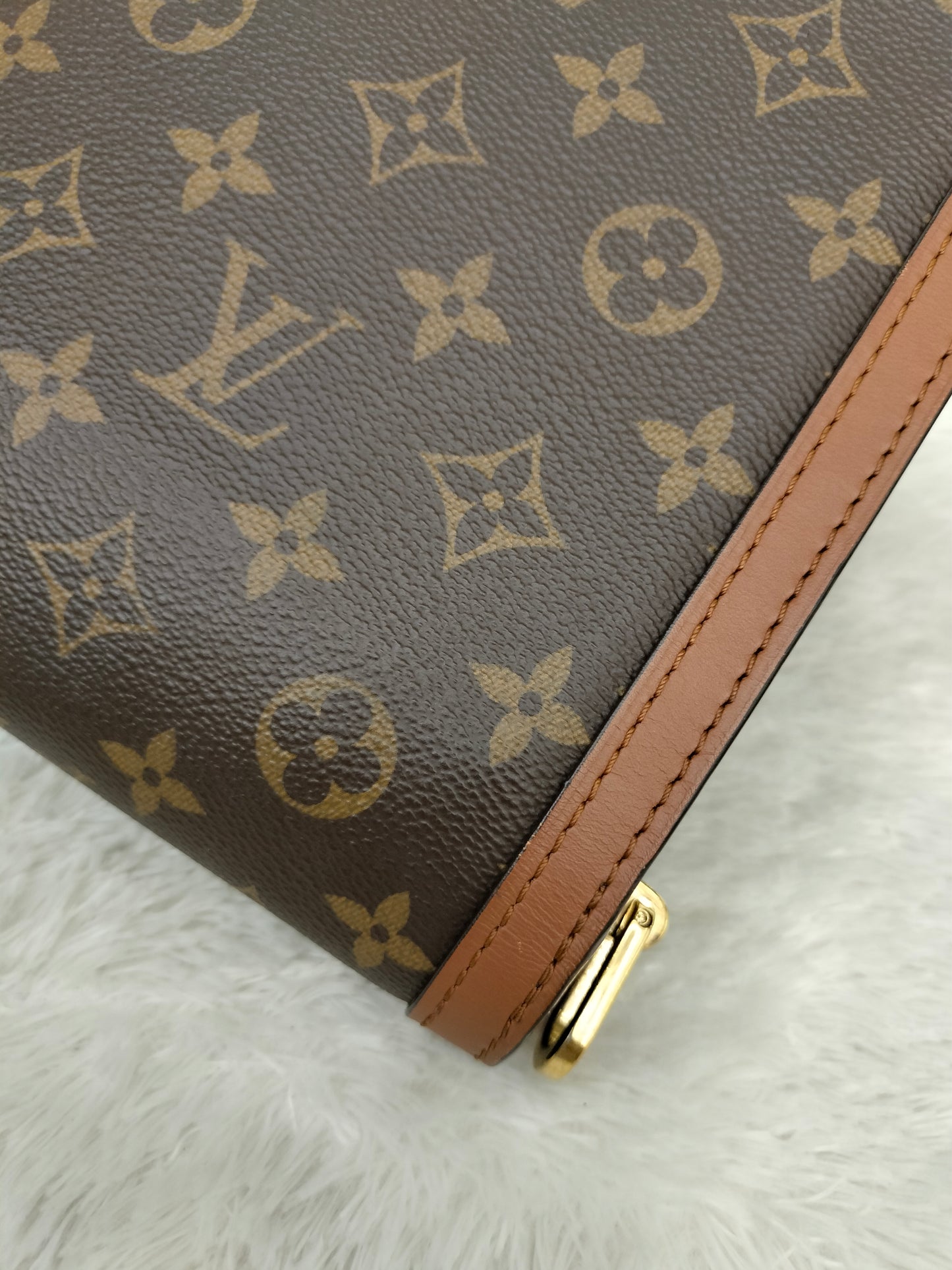 LV Dauphine MM Monogram Reverse 2020