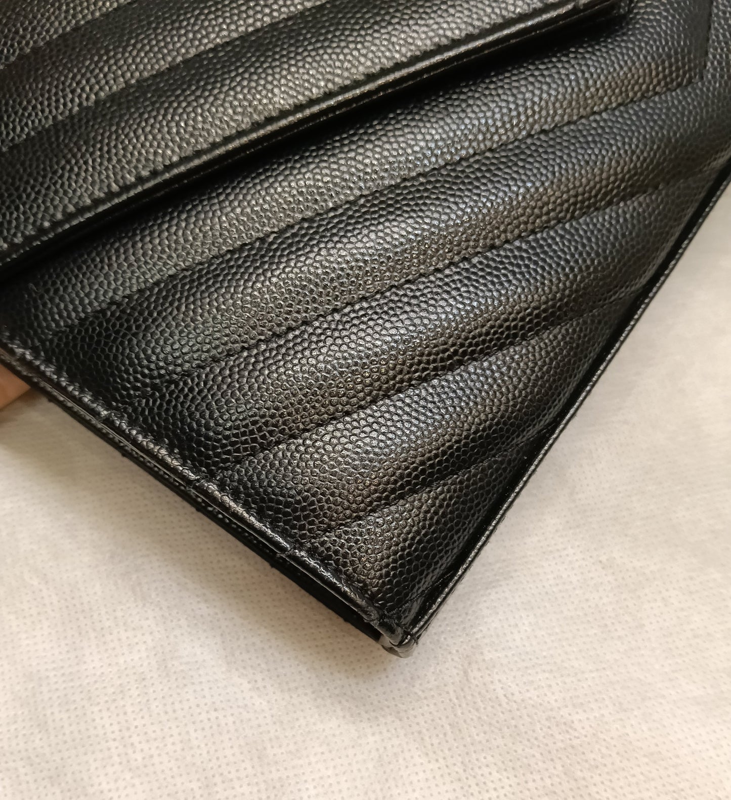 YsL WOC 22 Cassandre Chevron Grained Black SHW 2015