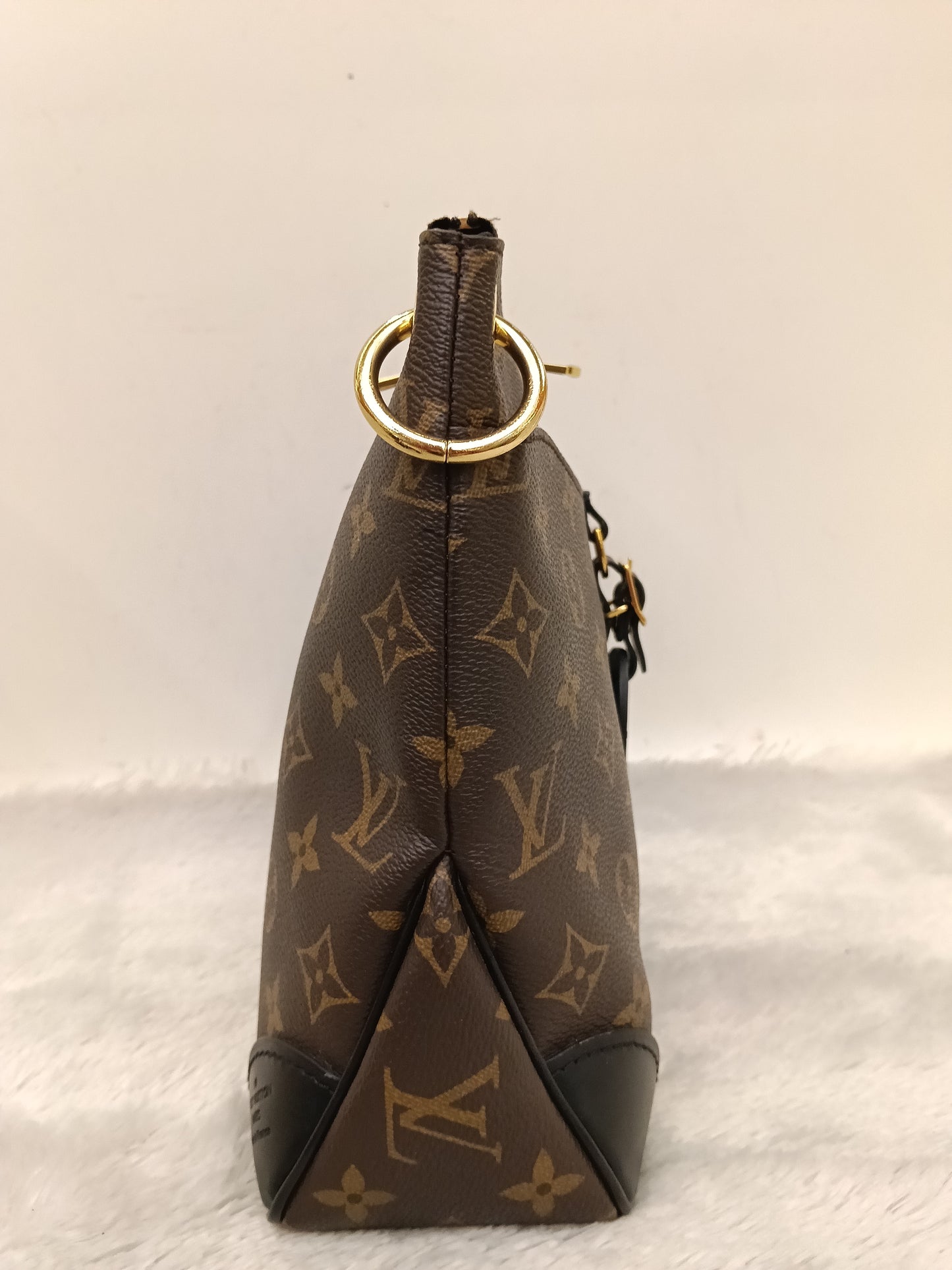 LV Odeon NM PM Monogram Noir (CHIP)