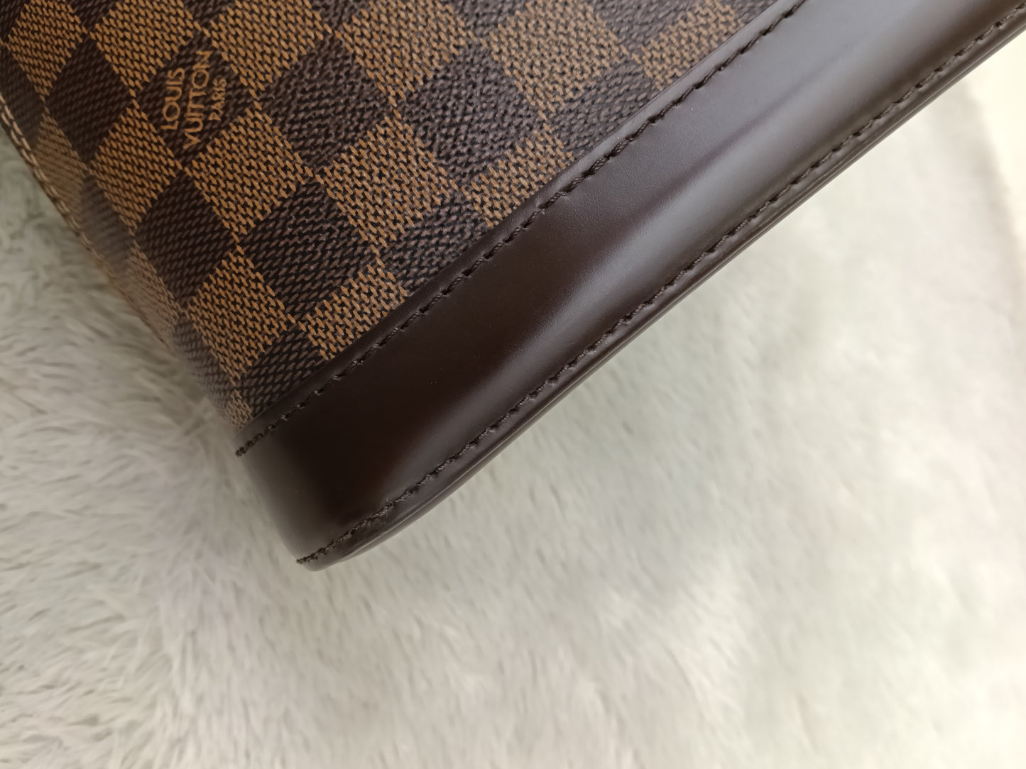 LV Alma BB Damier 2022 (CHIP)