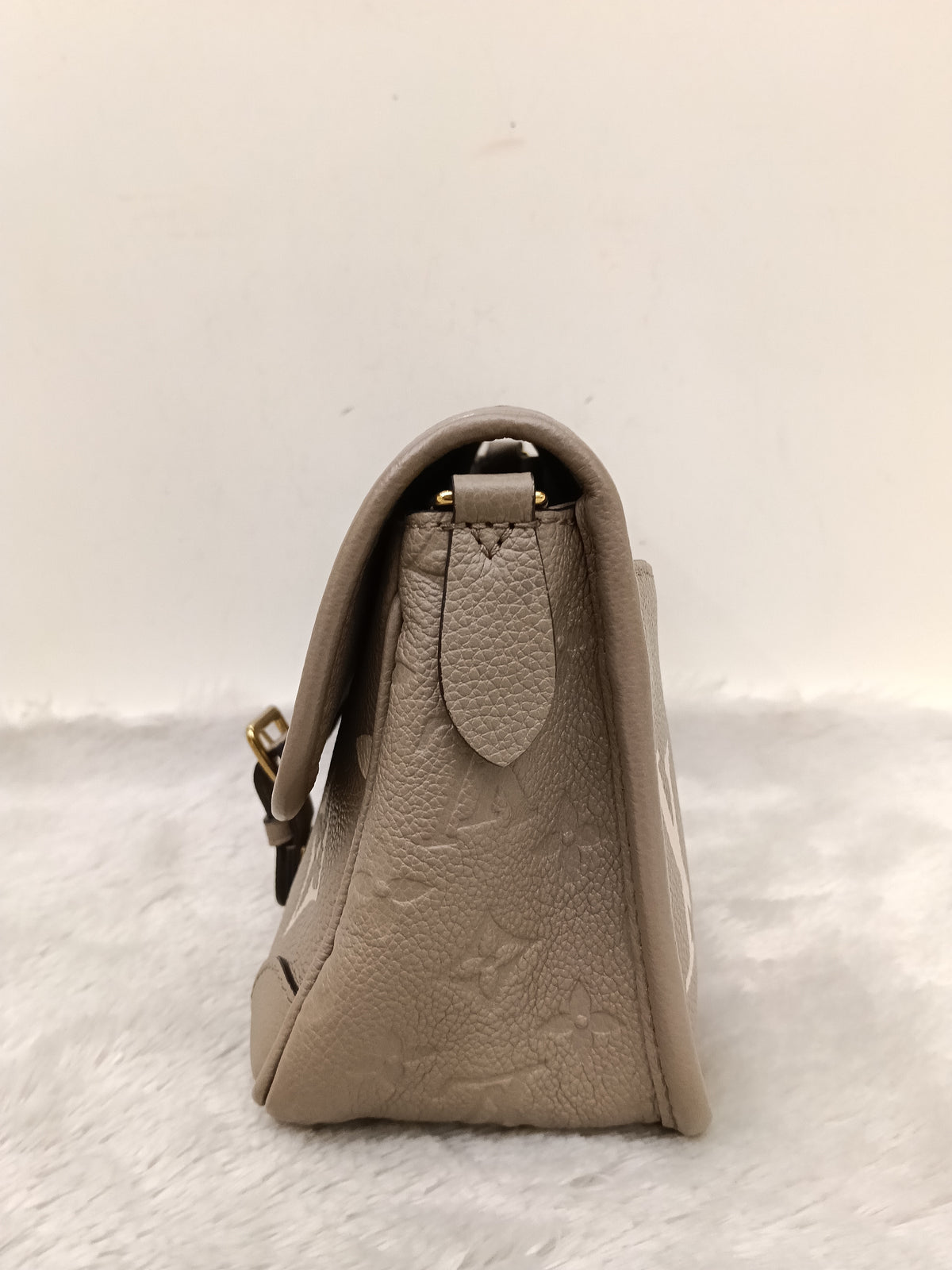 LV Diane PM ST NM Monogram Empreinte Tourterelle Creme 2025 (CHIP)
