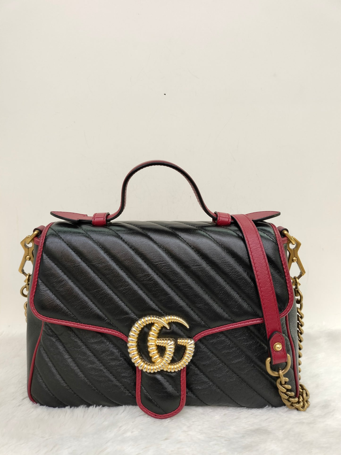 Gucci Marmont Top Handle Medium Black Red GHW