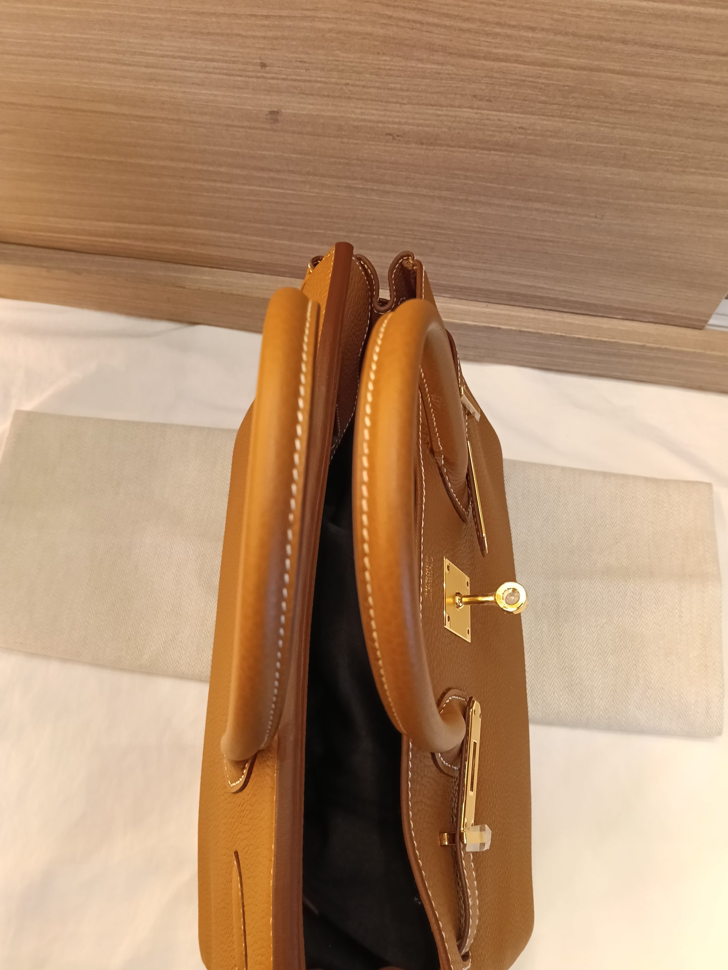*Neverbeen Used* B30 Togo Gold GHW #B