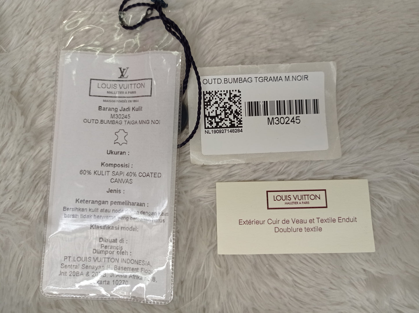LV Outdoor Bumbag Taigarama Monogram Noir 2019