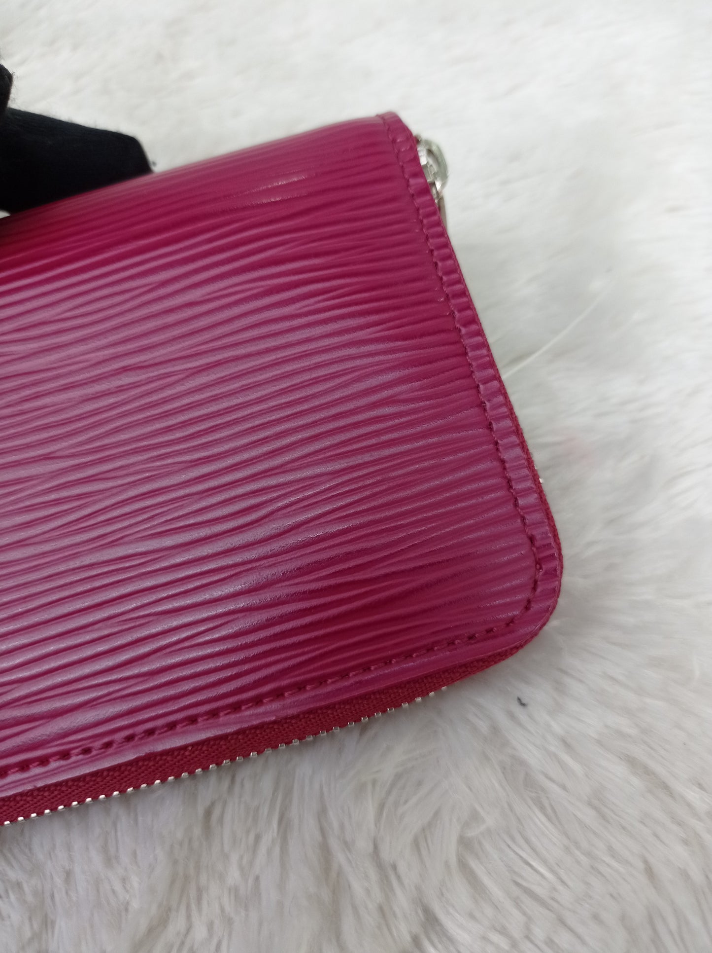 LV Zippy Coin Purse Epi Fuchsia
