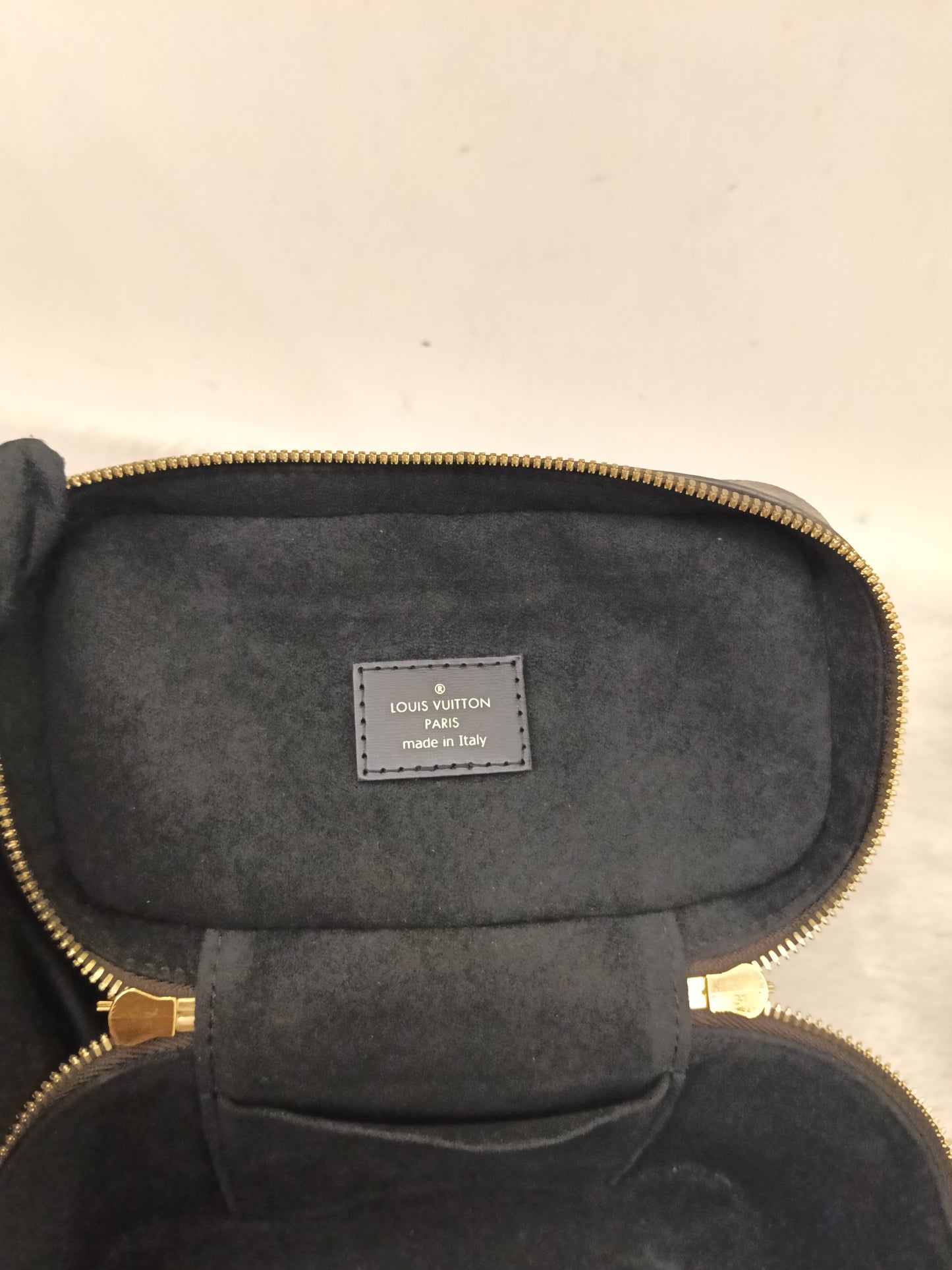 LV Vanity PM Monogram Reverse (CHIP)