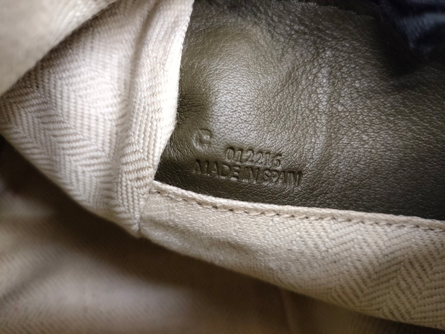 Loewe Puzzle Small Green Olive Oak GHW 2022