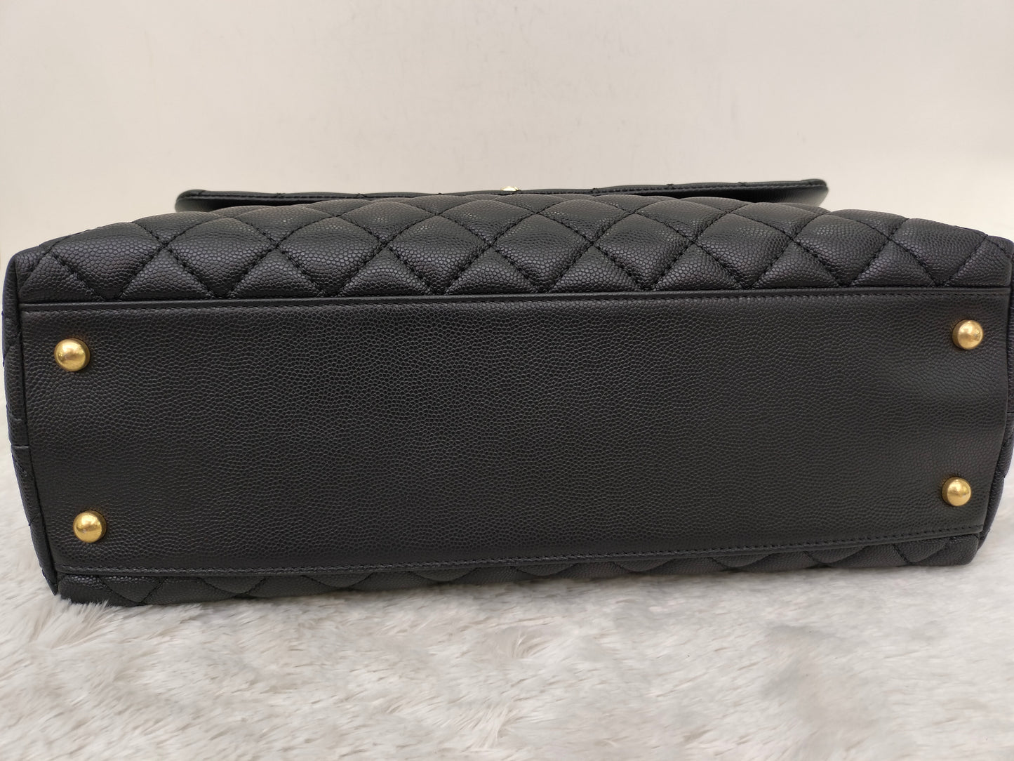 Chanel Coco Handle Large Caviar Black GHW #24