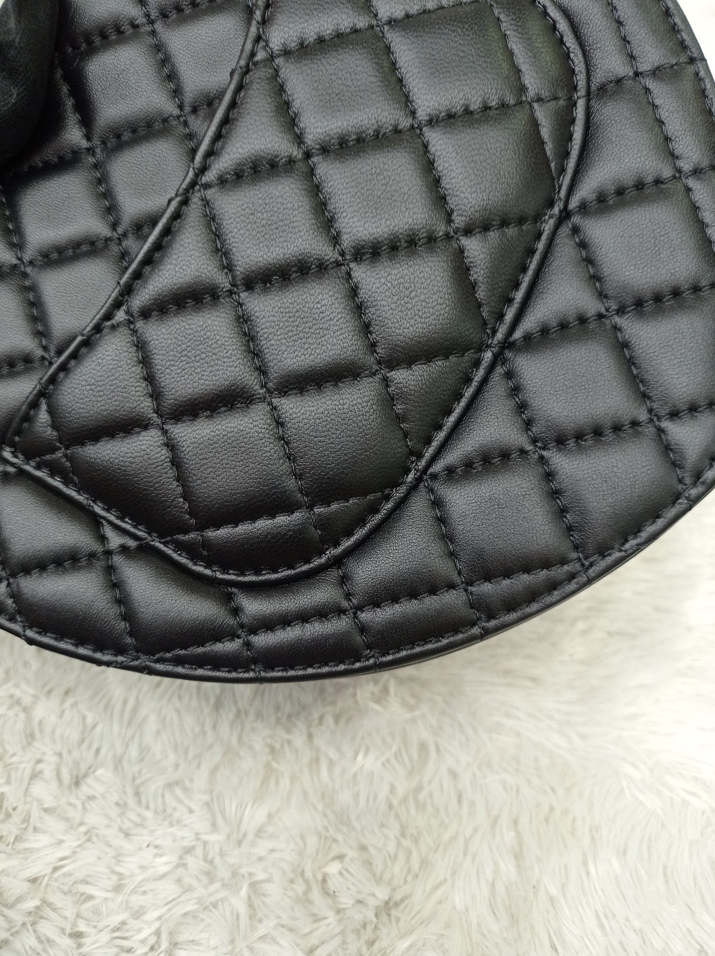 *NEW* Chanel 22S Large Heart Bag Lamb Black LGHW 2025 (CHIP)