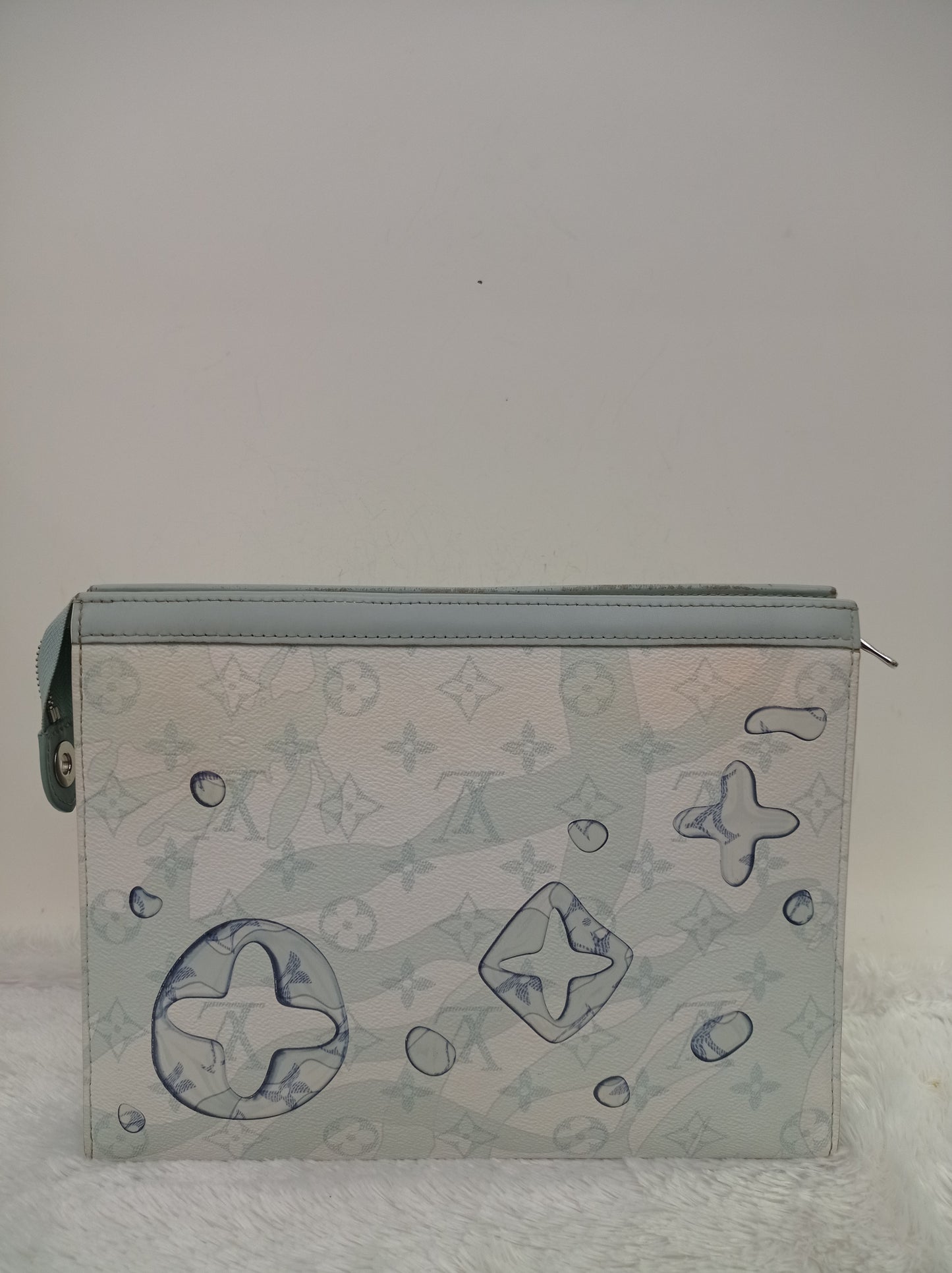 LV Pochette Voyage MM Crystal Blue (CHIP)