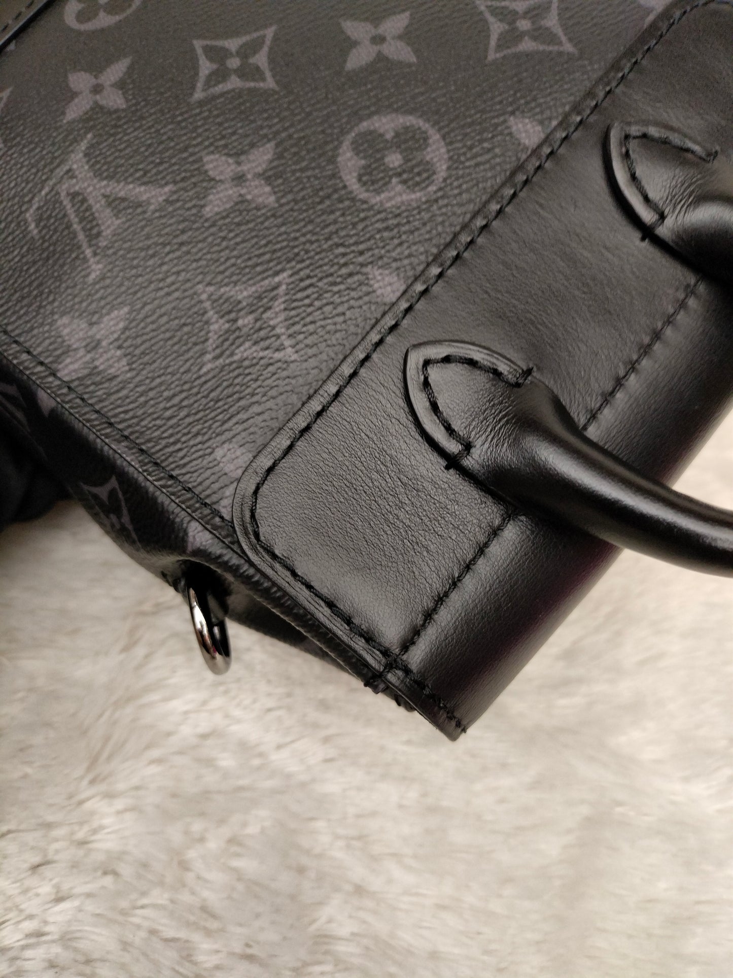 LV Nano Steamer Monogram Eclipse (CHIP)