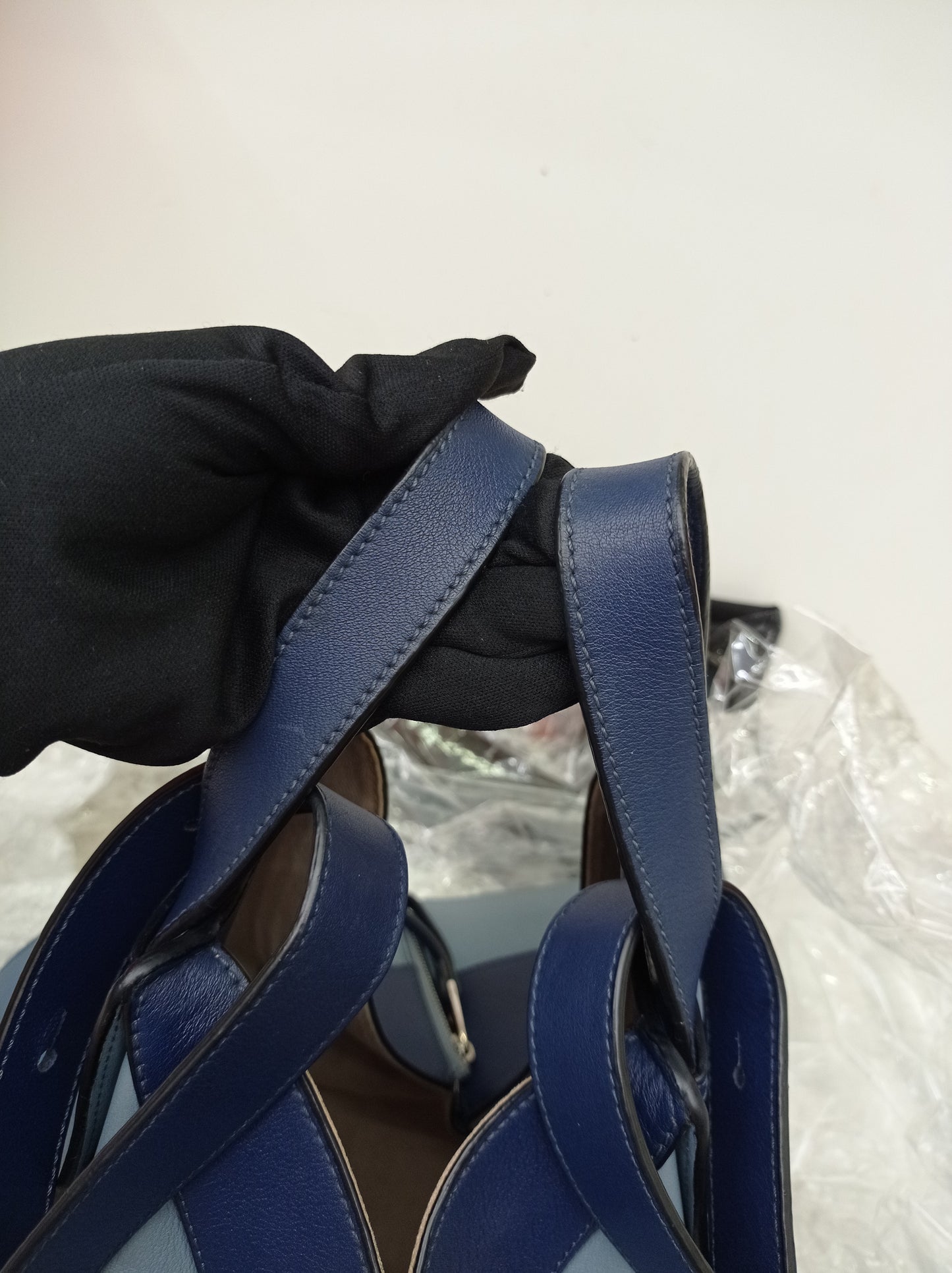 Loewe Hammock Medium Light Blue 3 Colour SHW 2018