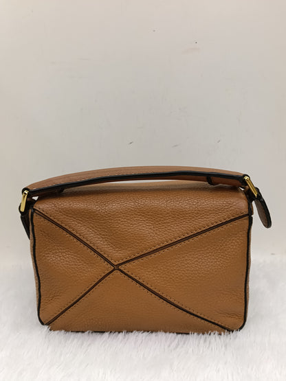 Loewe Puzzle Mini Grained Caramel GHW 2020