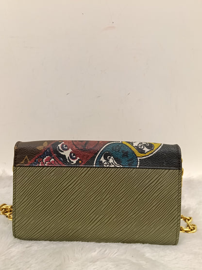 LV Twist Chain Wallet Monogram Kabuki 2017