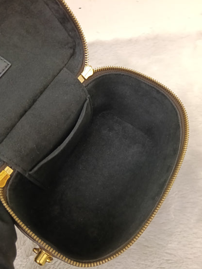 LV Vanity PM Monogram Reverse (CHIP)