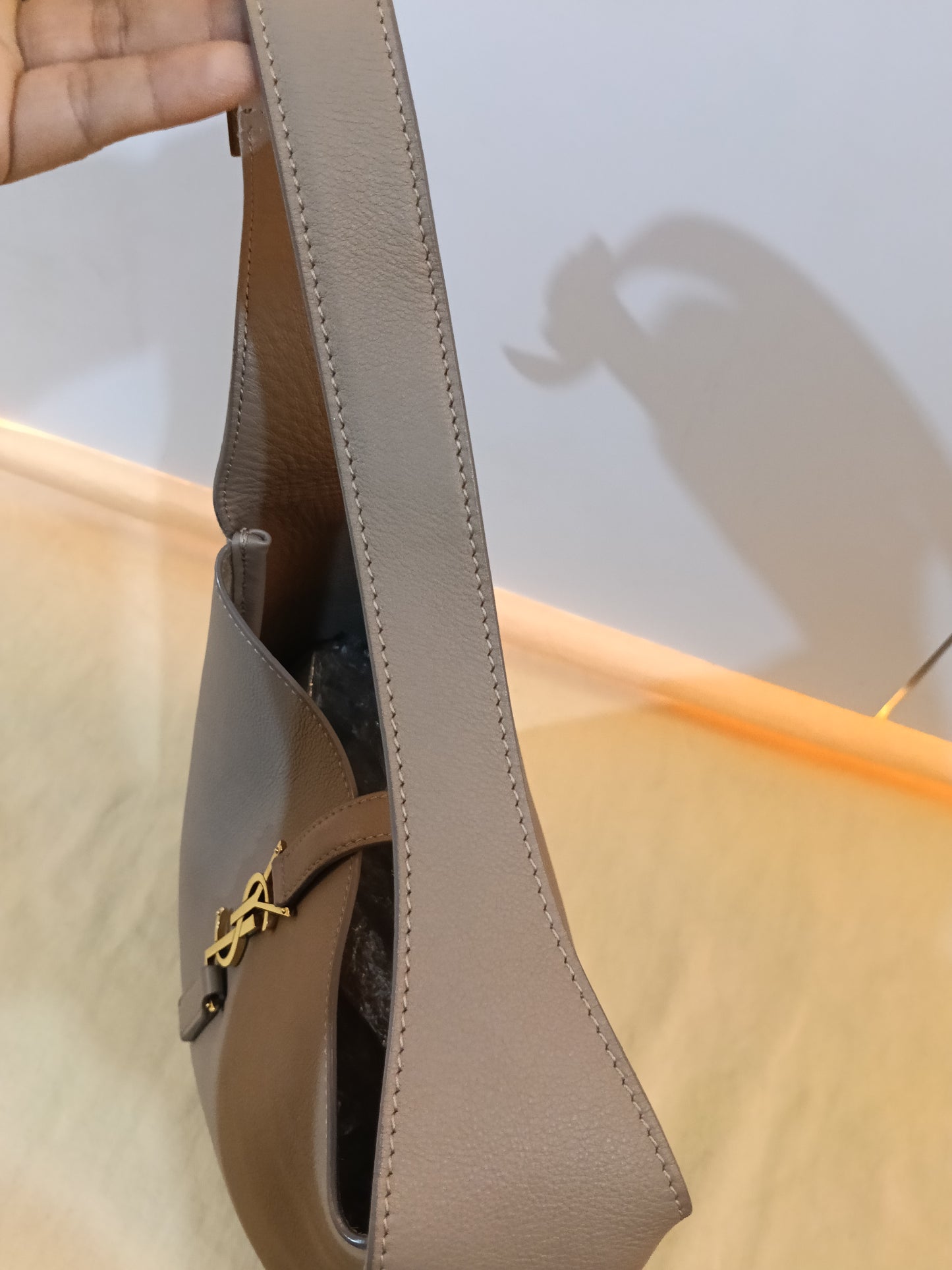 YsL Le 5 A7 Supple Small Calfskin Dusty Grey GHW 2023