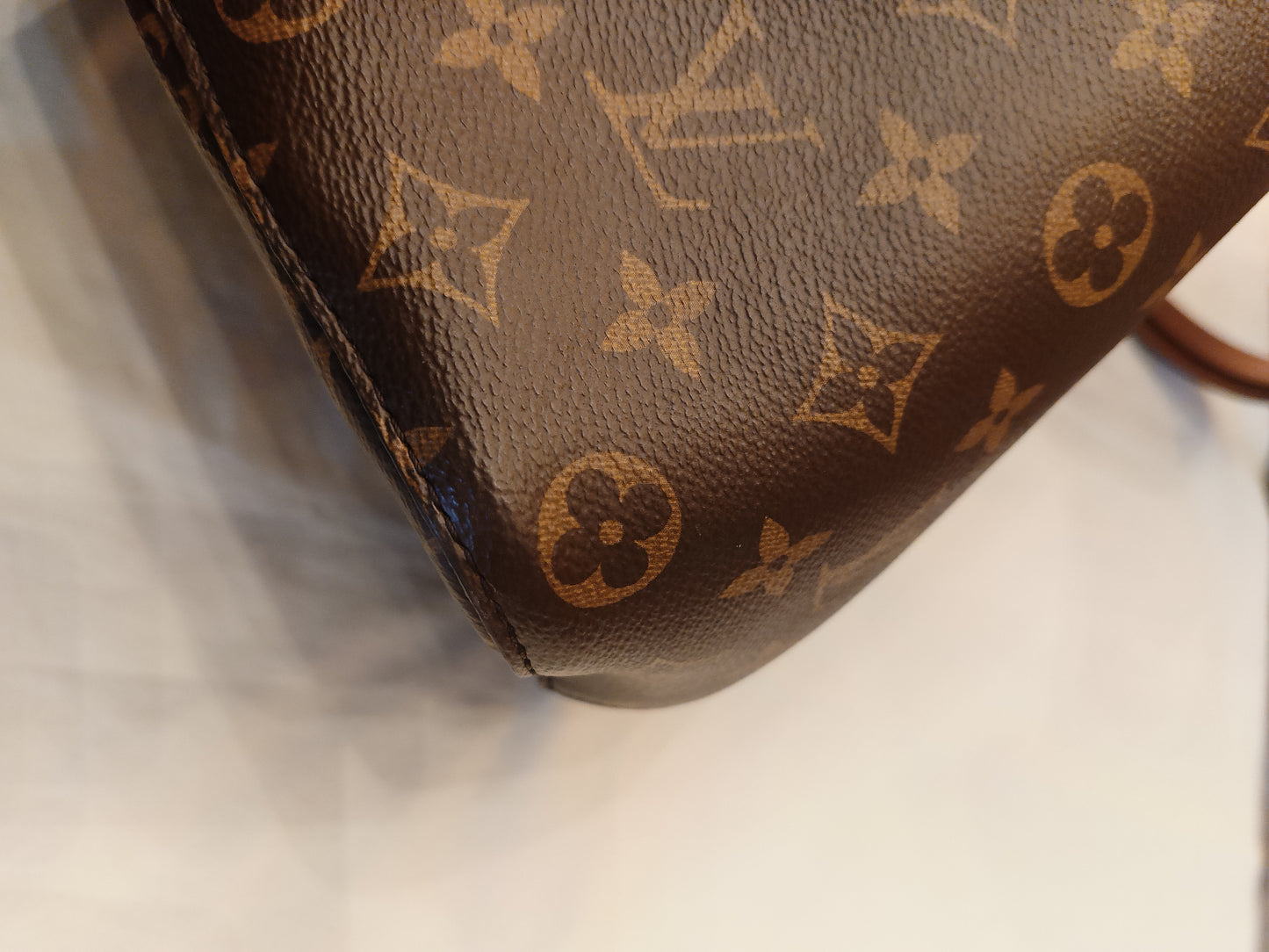 LV Neo Noe MM Monogram Caramel (CHIP)