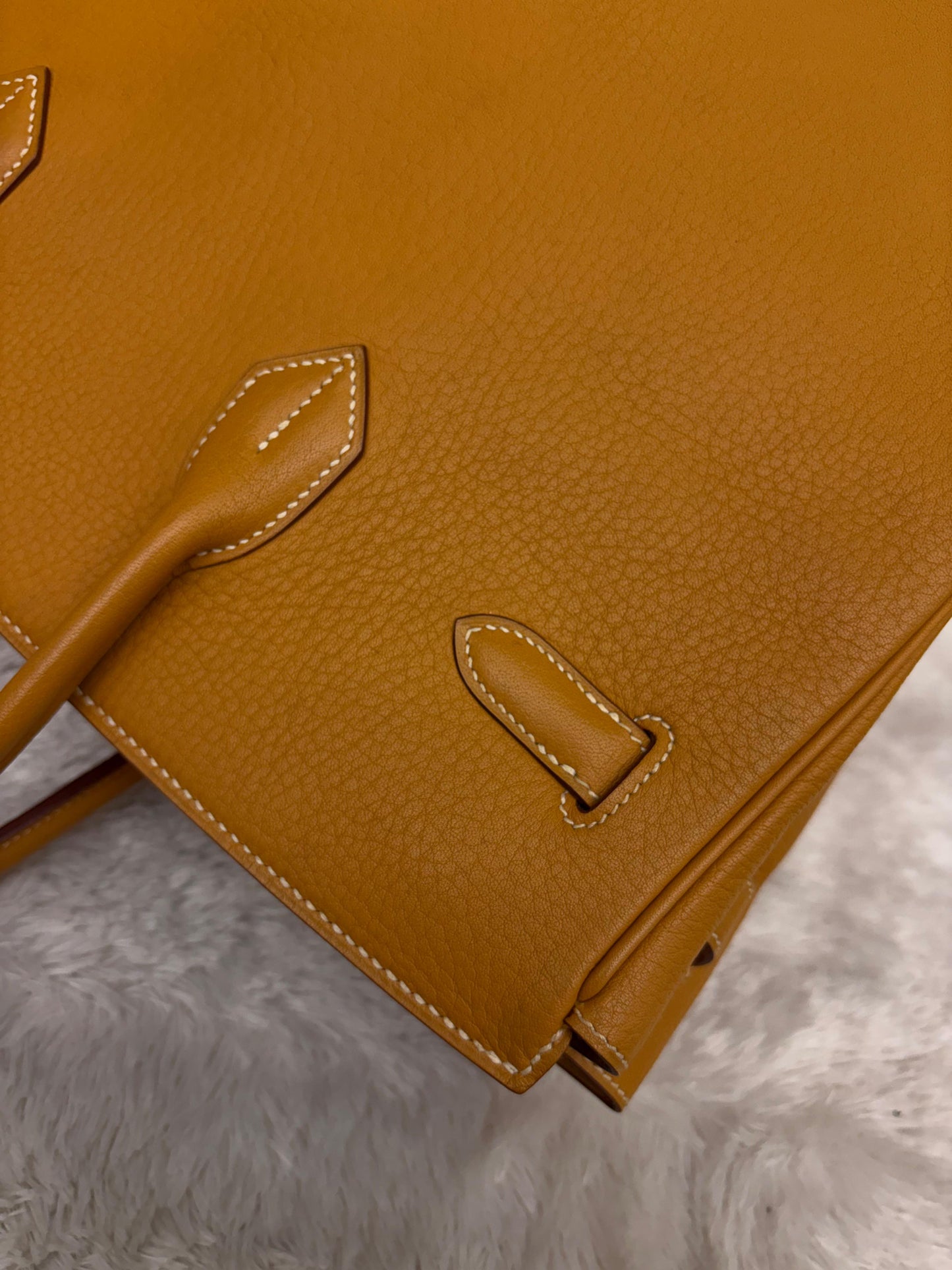 B35 Fjord Natural Sable GHW #F square