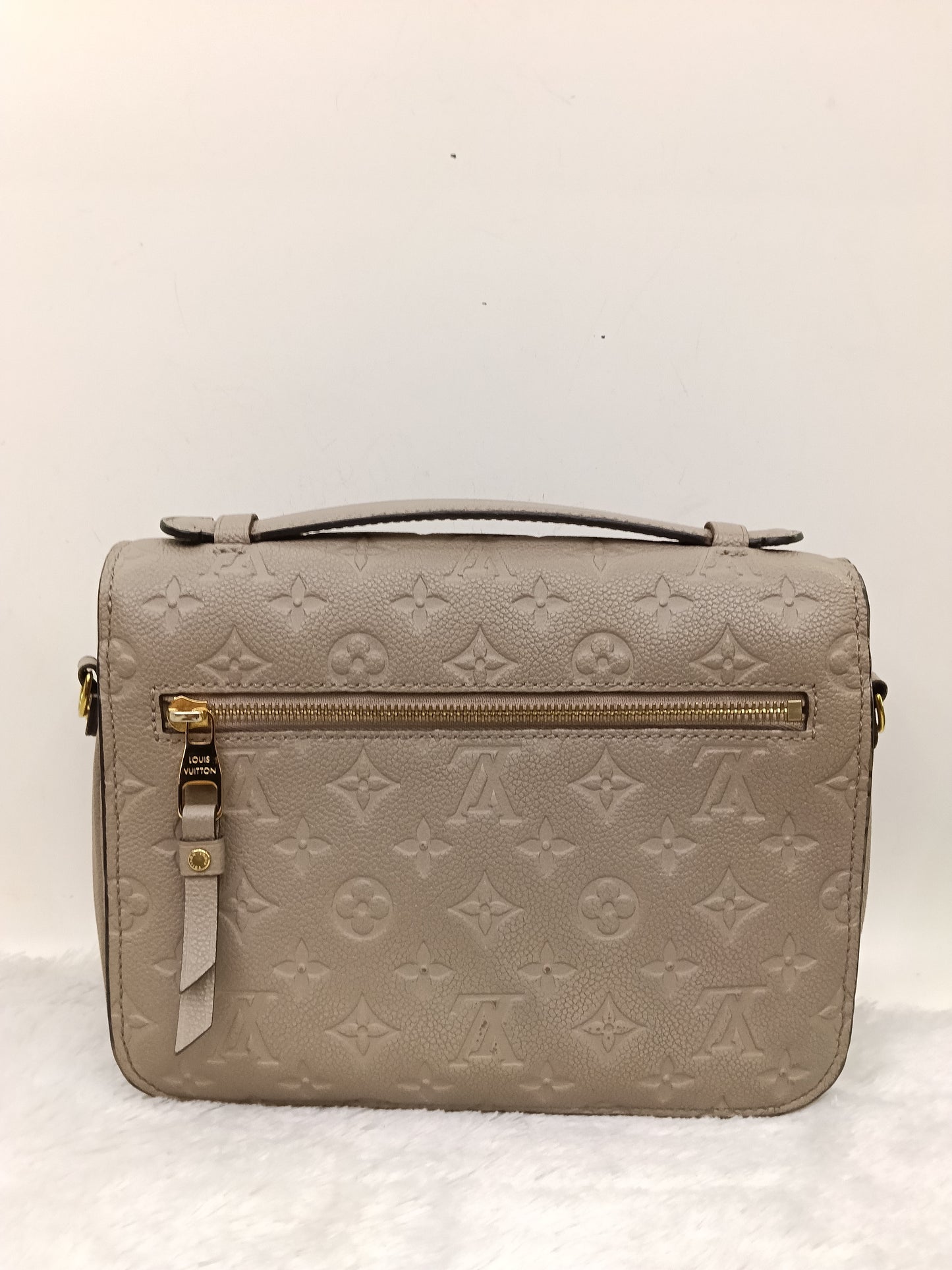 LV Metis Monogram Empreinte Tourterelle (CHIP)