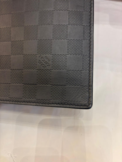 LV Standing Pouch Infini Damier Noir (CHIP)