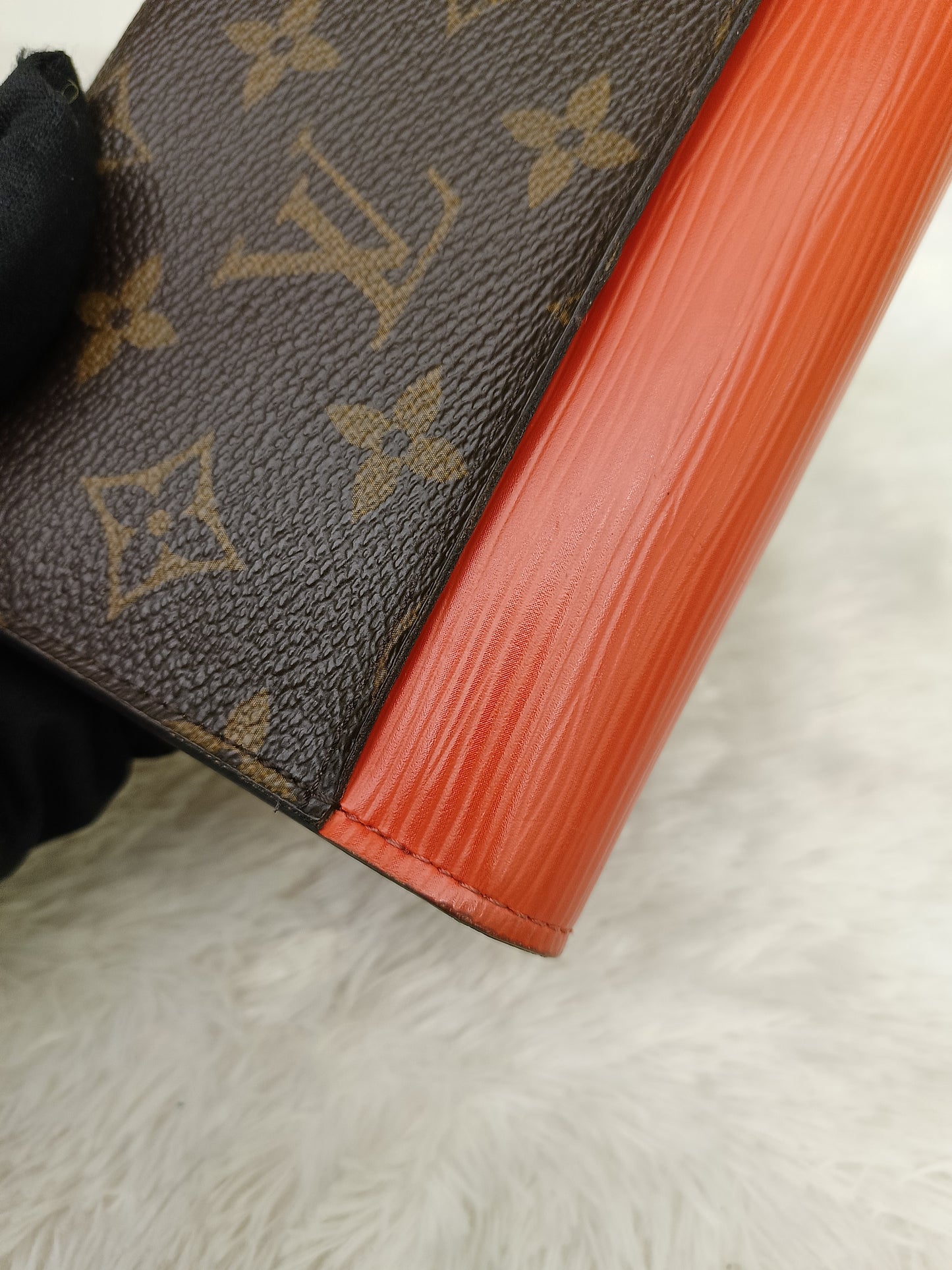 LV Portefeuille Marie Lou Long Wallet Monogram Epi Piment 2014