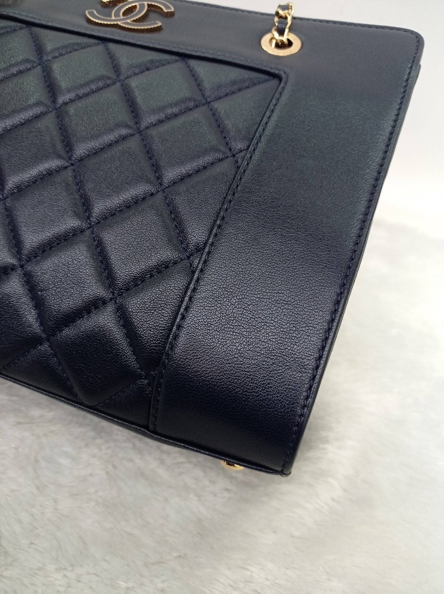 Chanel Mademoiselle Tote Calfskin Navy Blue GHW #23