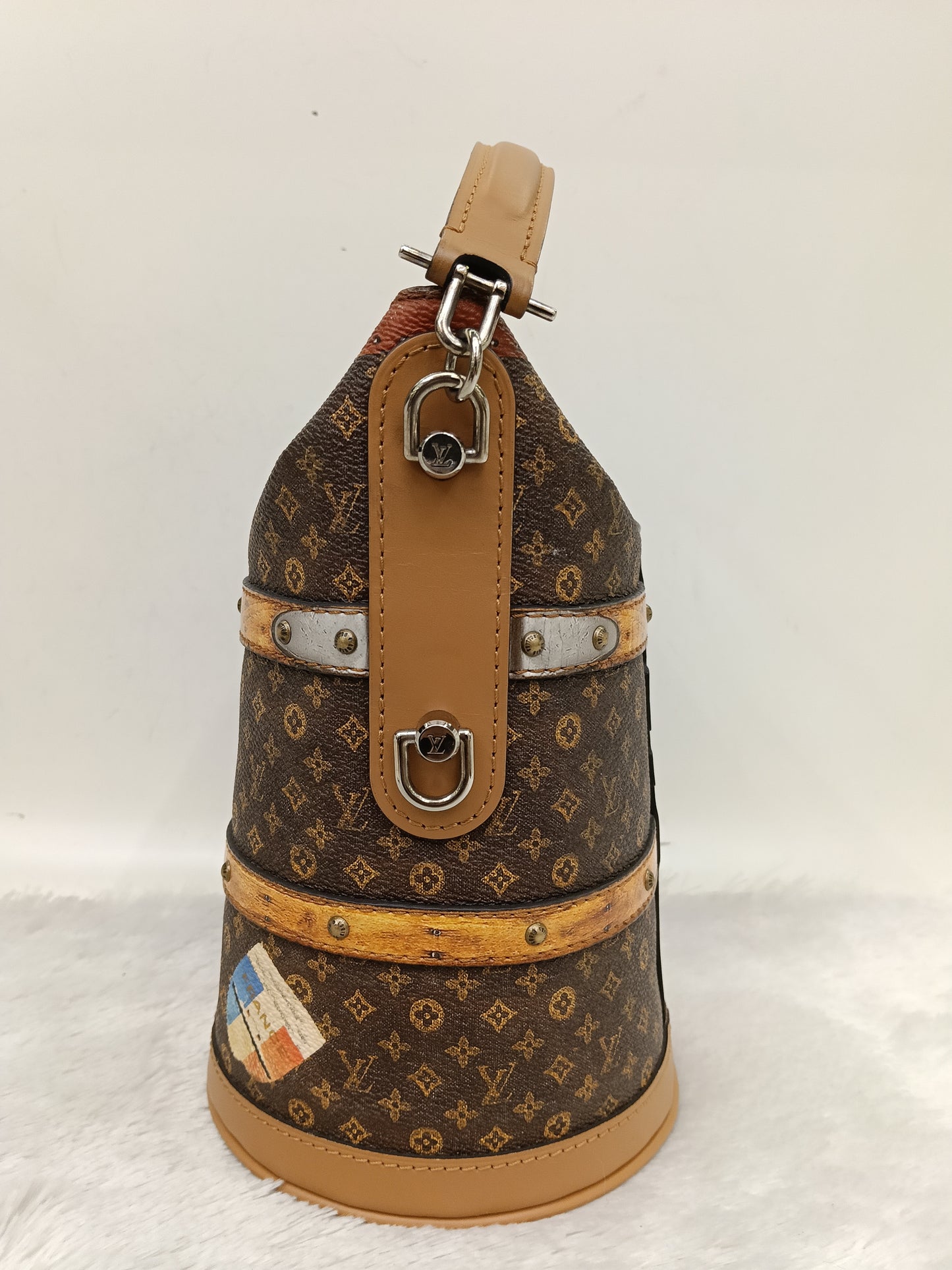 LV Duffle Transformed Monogram Time Trunk 2018