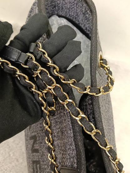Chanel Deauville Small Tweed Black Navy LGHW (CHIP)