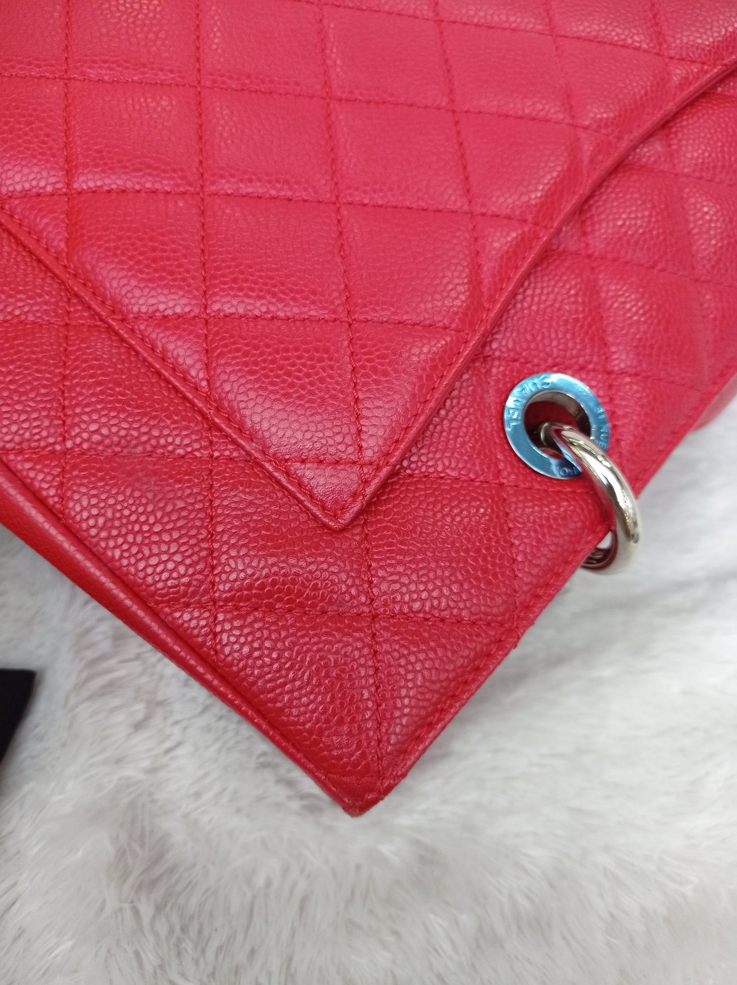 Chanel GST Caviar Red SHW #19