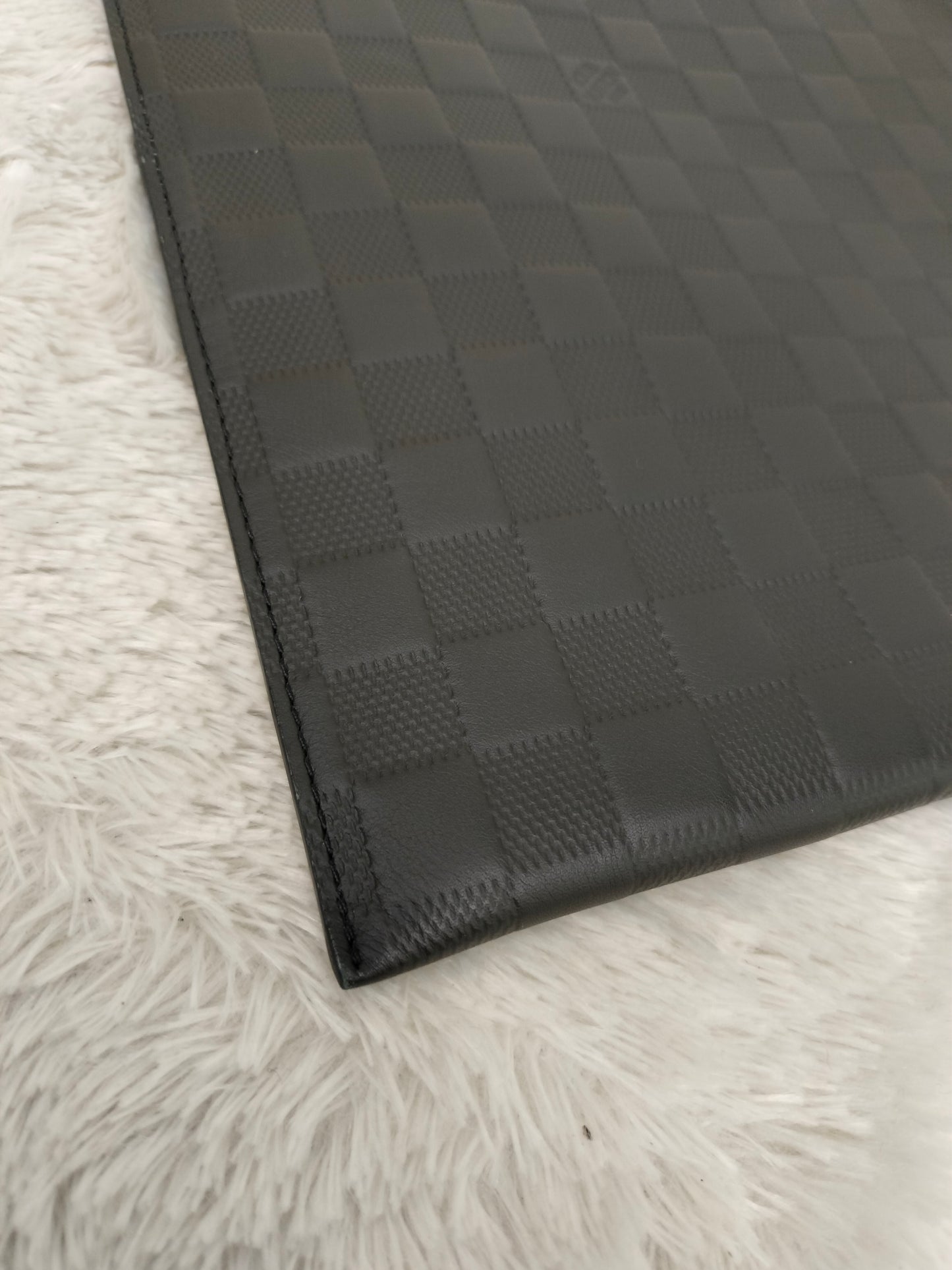 LV Discovery Pochette Damier Infini Black 2019